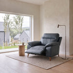 Nicoletti Vivaldi Recliner Armchair On Legs - Power Recliner Chair on Legs CK Botero - Power Recliner with USB-C — Botero 2154 Nero, gallery image 1