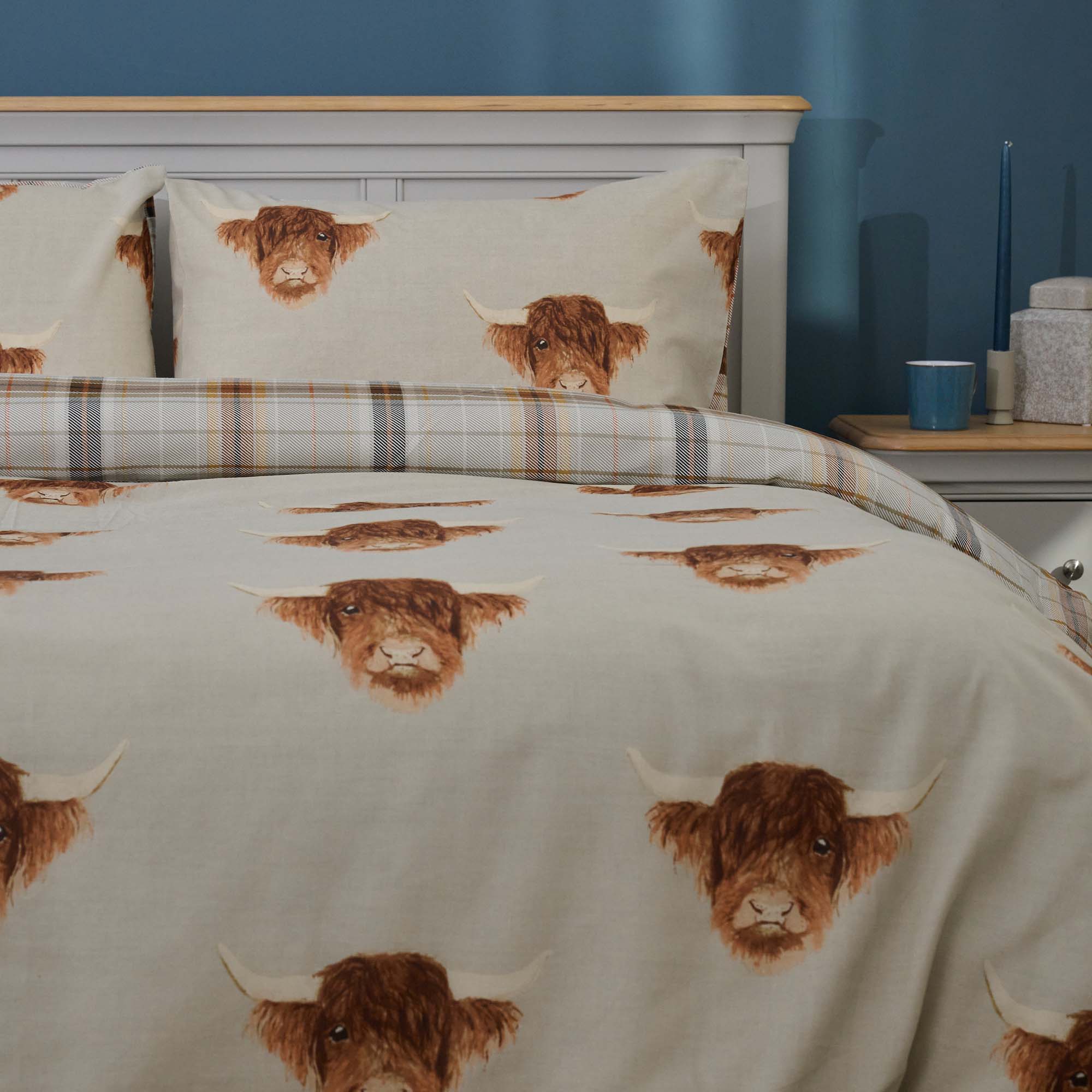 Highland Cow Checked Duvet Cover Set - DISC Highland Cow Checked Polycotton Duvet Set - King Accessories Sterling Home 1