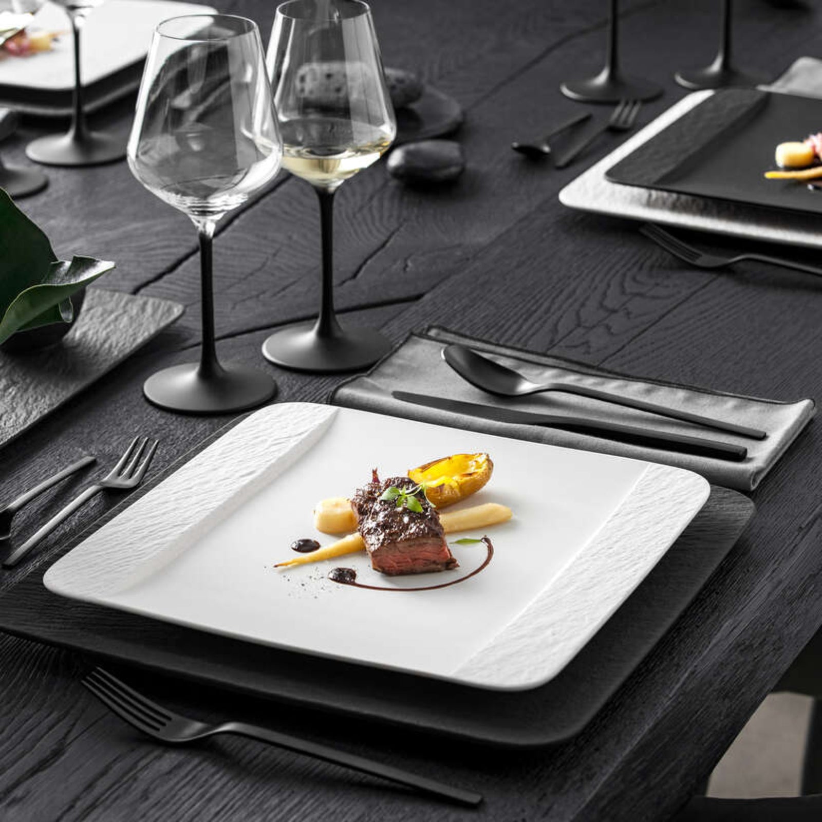 Villeroy & Boch Square White Serve Plate - Square Flat Plate White Sterling Home 1