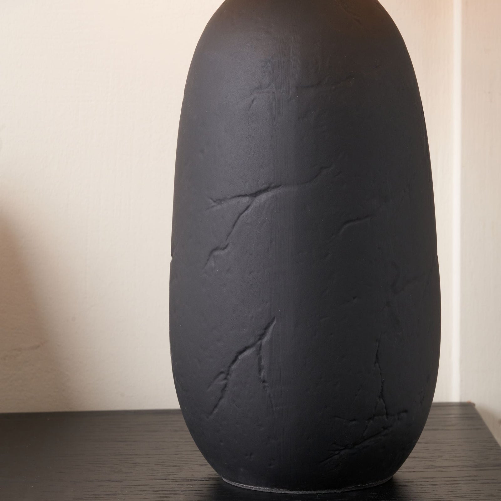Erika Black Vintage Textured Ceramic Table Lamp - Erika Black Vintage Textured Ceramic Table Lamp