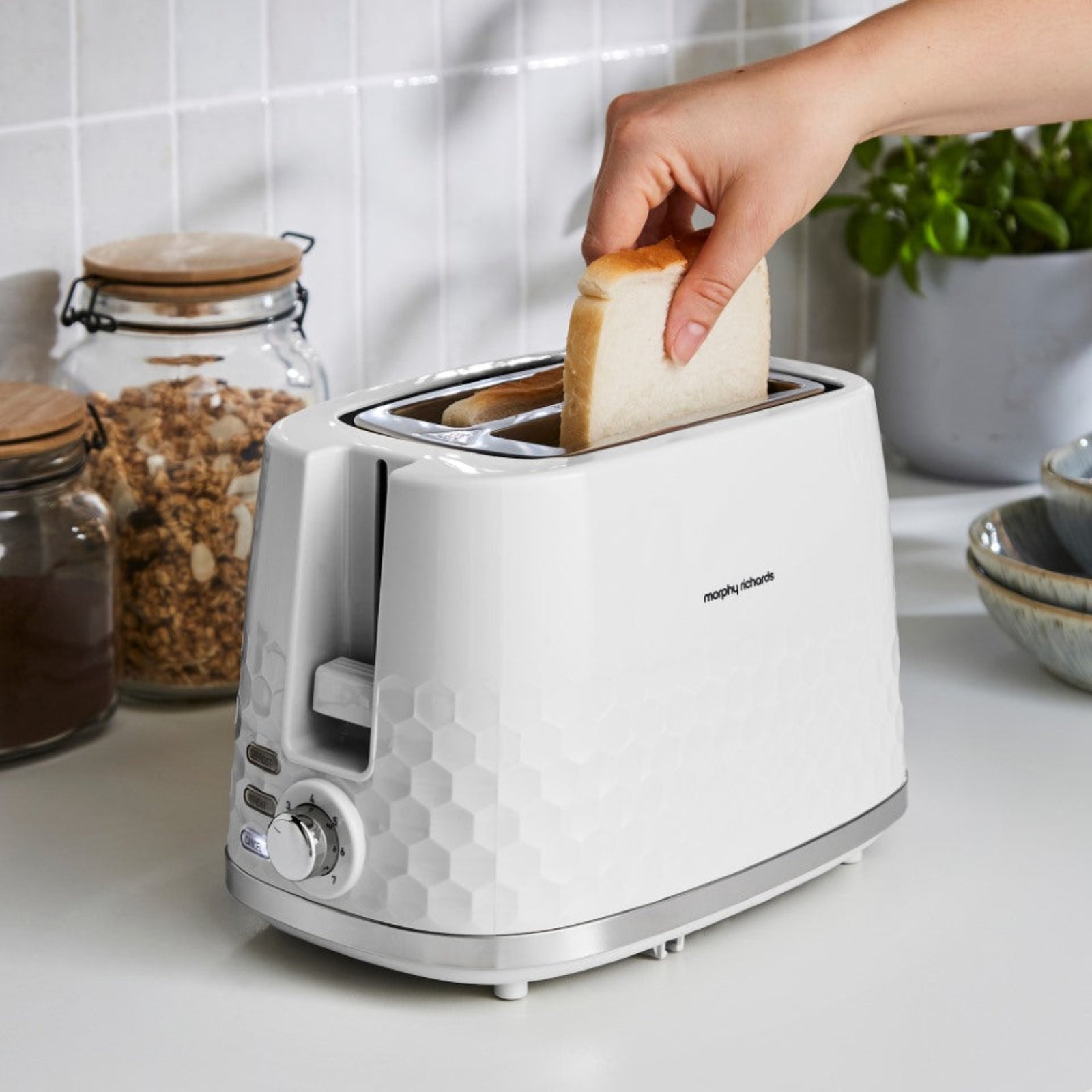 Hive White 2 Slice Toaster Sterling Home 2