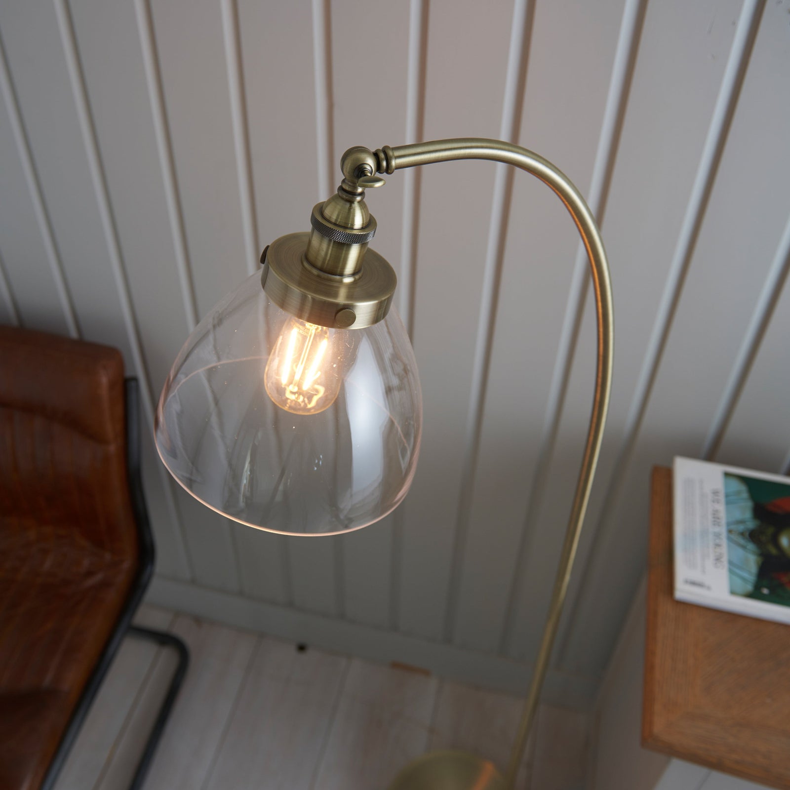 Hansen Antique Brass Floor Lamp - DHD Hansen Floor Lamp Antique Brass Sterling Home 2