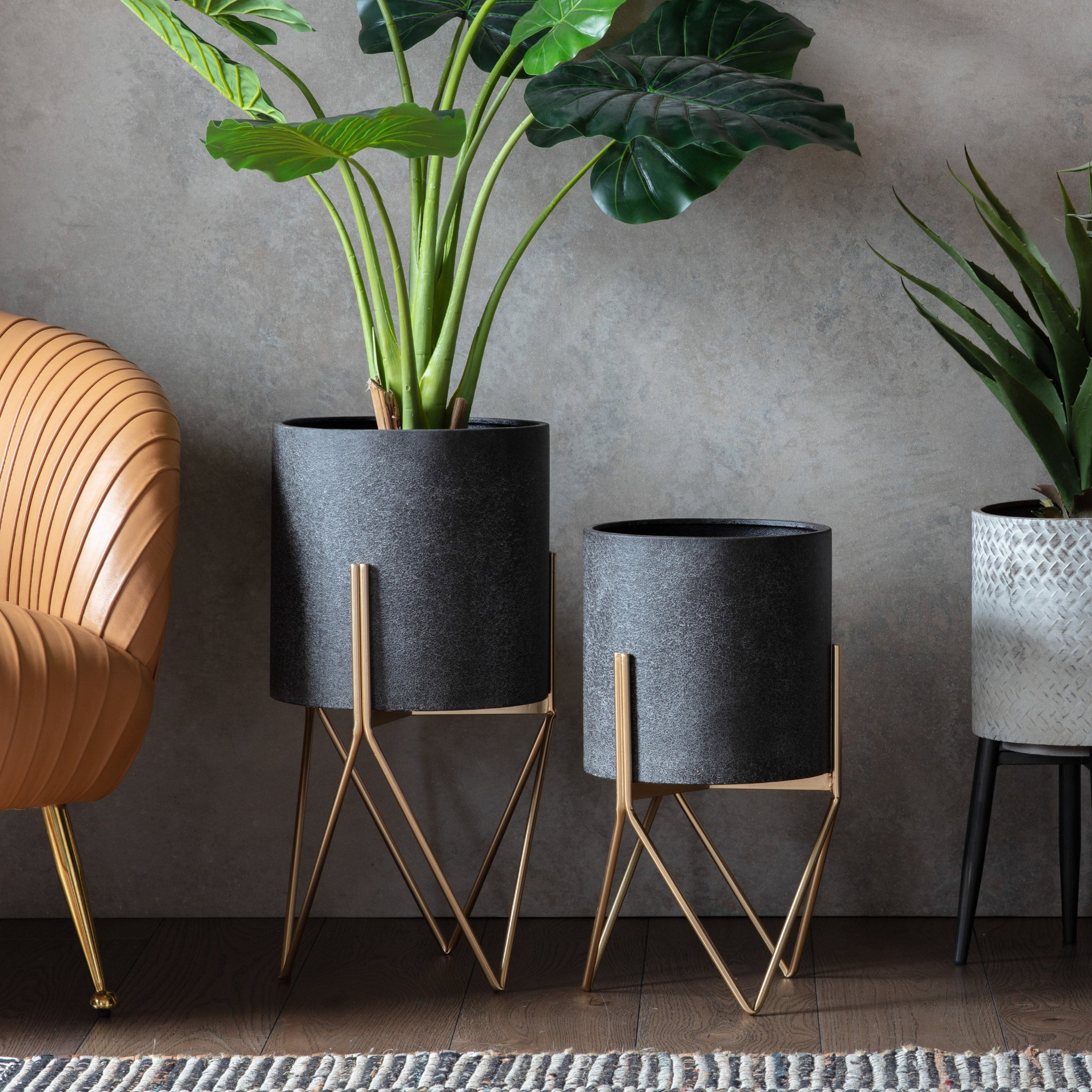 Hoven Metal Planter Small - Hoven Metal Planter Small Sterling Home 1