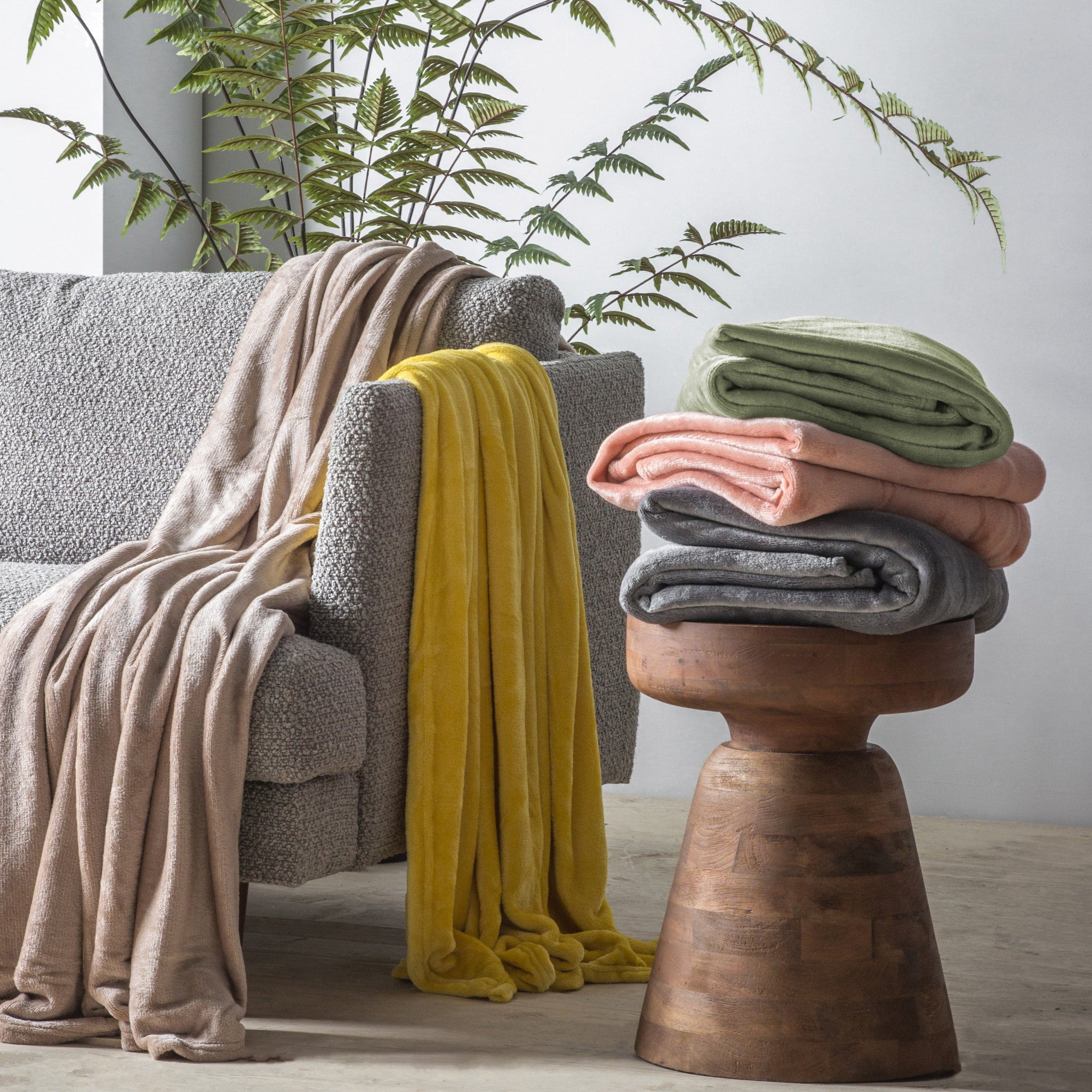 Rolled Flannel Pink Throw - Rolled Flannel Fleece Blush 140x180CM Sterling Home 2