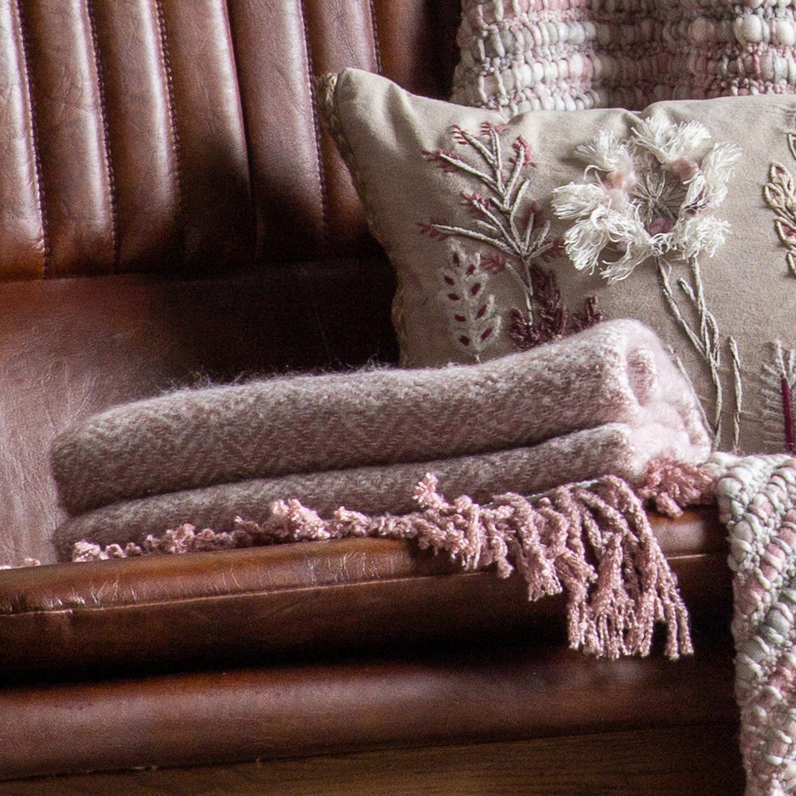 Herringbone Faux Mohair Pink Throw - Herringbone Faux Mohair Throw Blush 130x180CM Sterling Home 3
