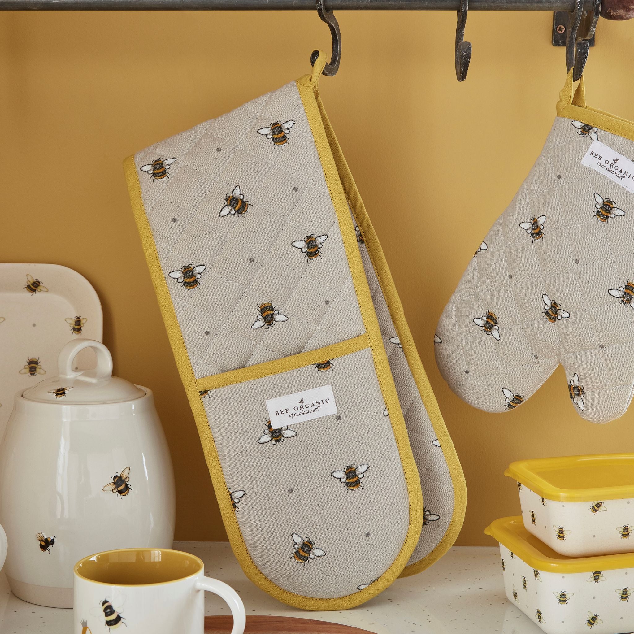 Bumble Bees Double Oven Glove - Bumble Bees Double Oven Glove - Organic Cotton Sterling Home 1