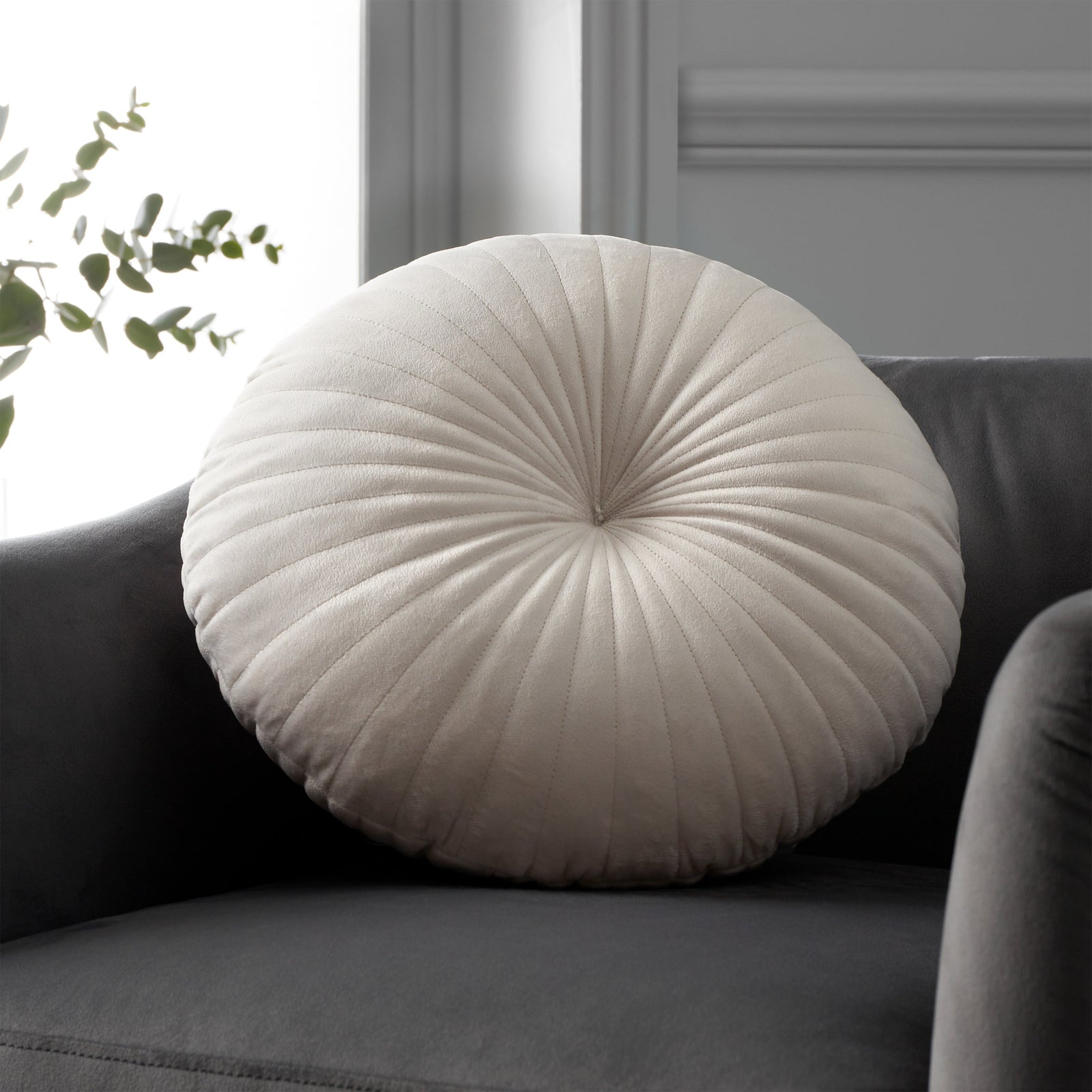 Catherine Lansfield Round Cushion Natural Cushion - Round Cushion Natural Cushion 40x40CM