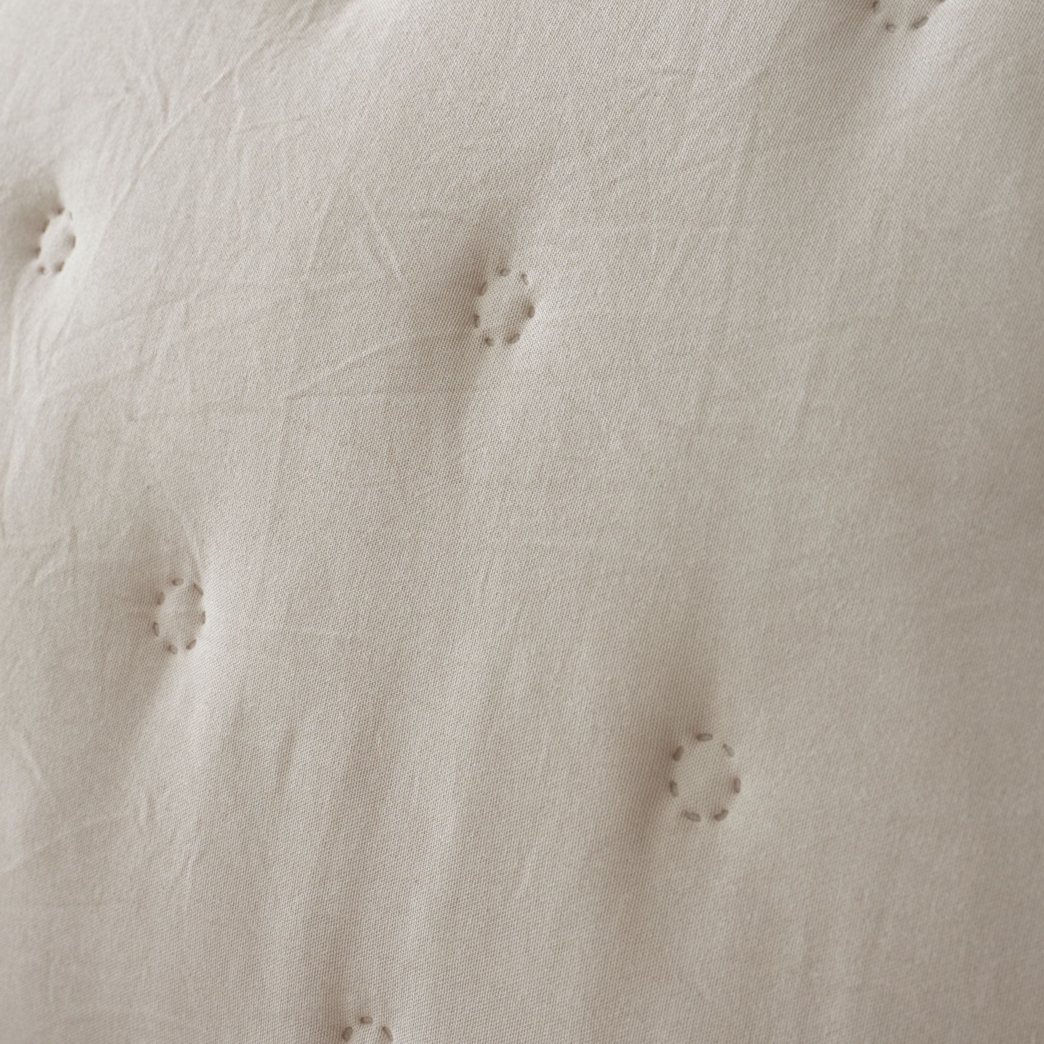 Catherine Lansfield Cozy Nori Sherpa Cream Bedspread