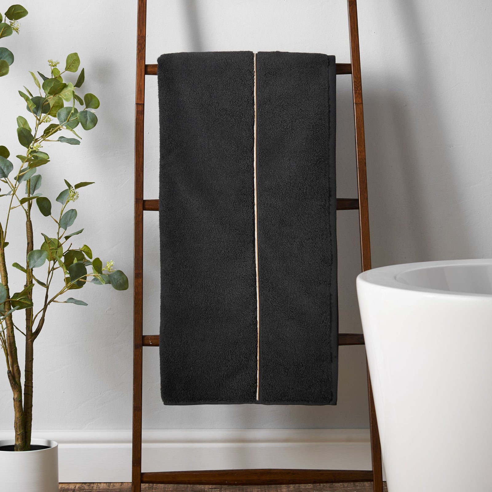 Bianca Satin Stitch Towel Black - Satin Stitch Bath Sheet Black Sterling Home 1
