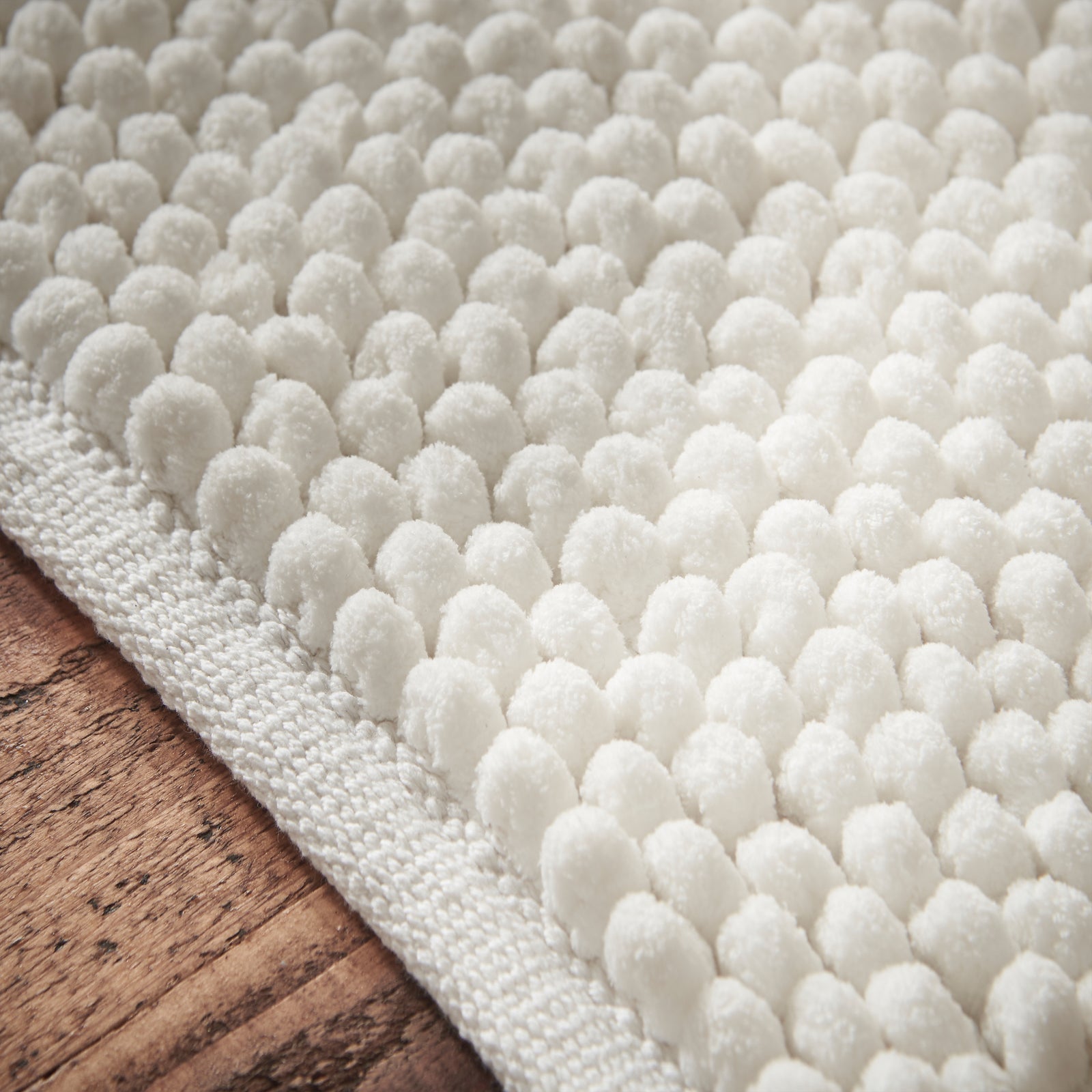 Bianca Aspen Bobble Bath Runner White - Aspen Bobble Bath Runner White Sterling Home 2