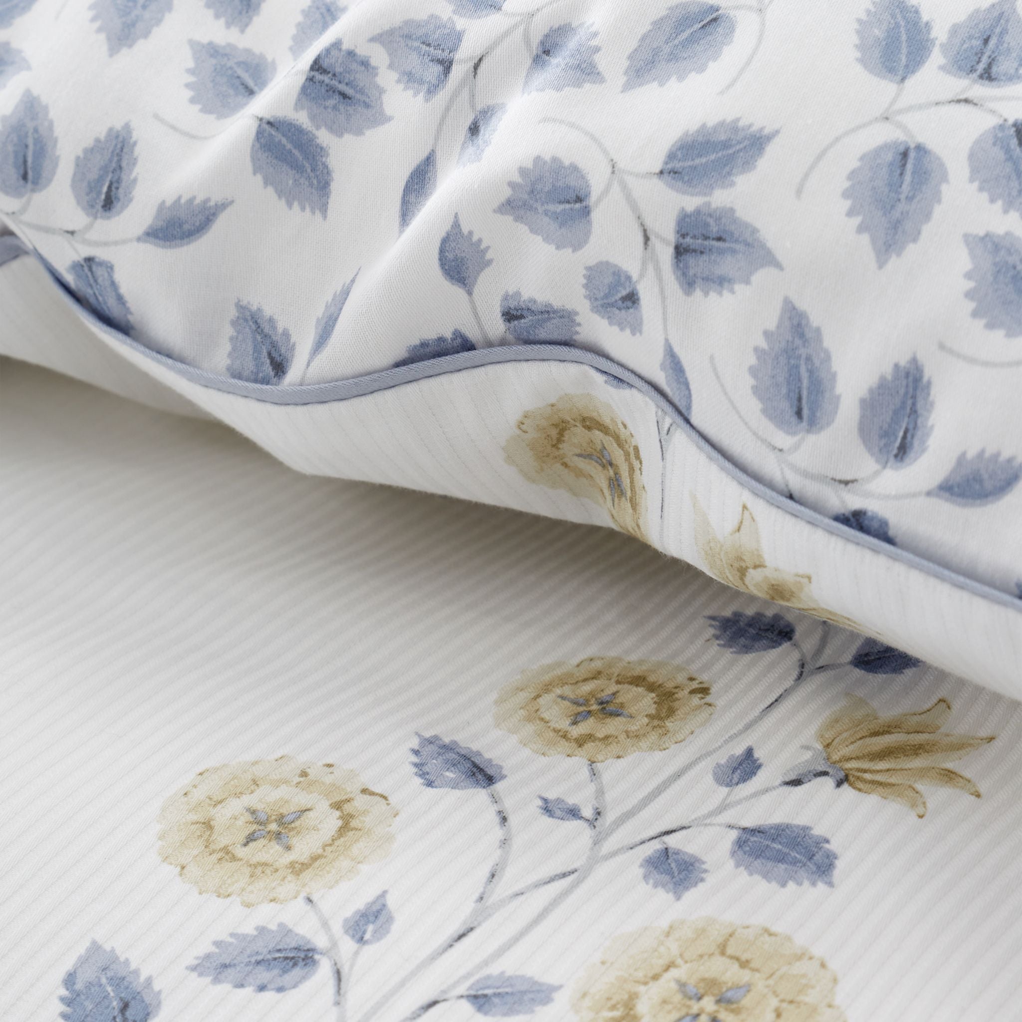 Bianca Eloise Floral Blue Duvet Set - Eloise Floral Blue Duvet Set Double Sterling Home 3