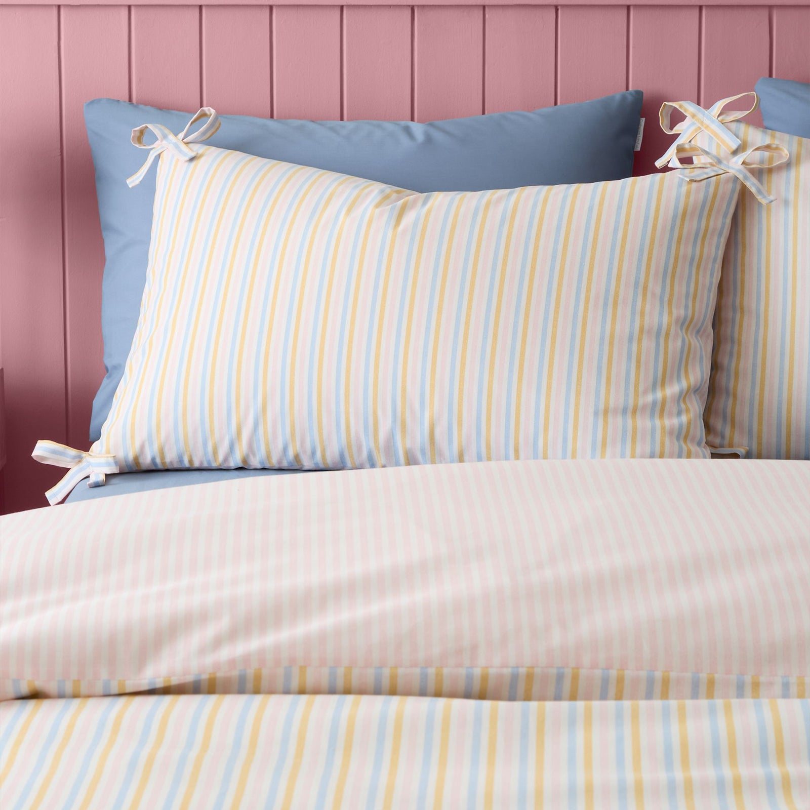 Catherine Lansfield Brighton Stripe Duvet Set Pastel - SALE Brighton Stripe King Duvet Set Pastel Sterling Home 3
