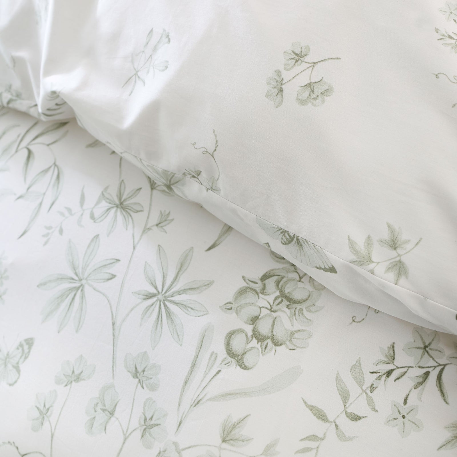 Bianca Thea Floral Green Duvet Set - Thea Floral King Duvet Set Green Sterling Home 3