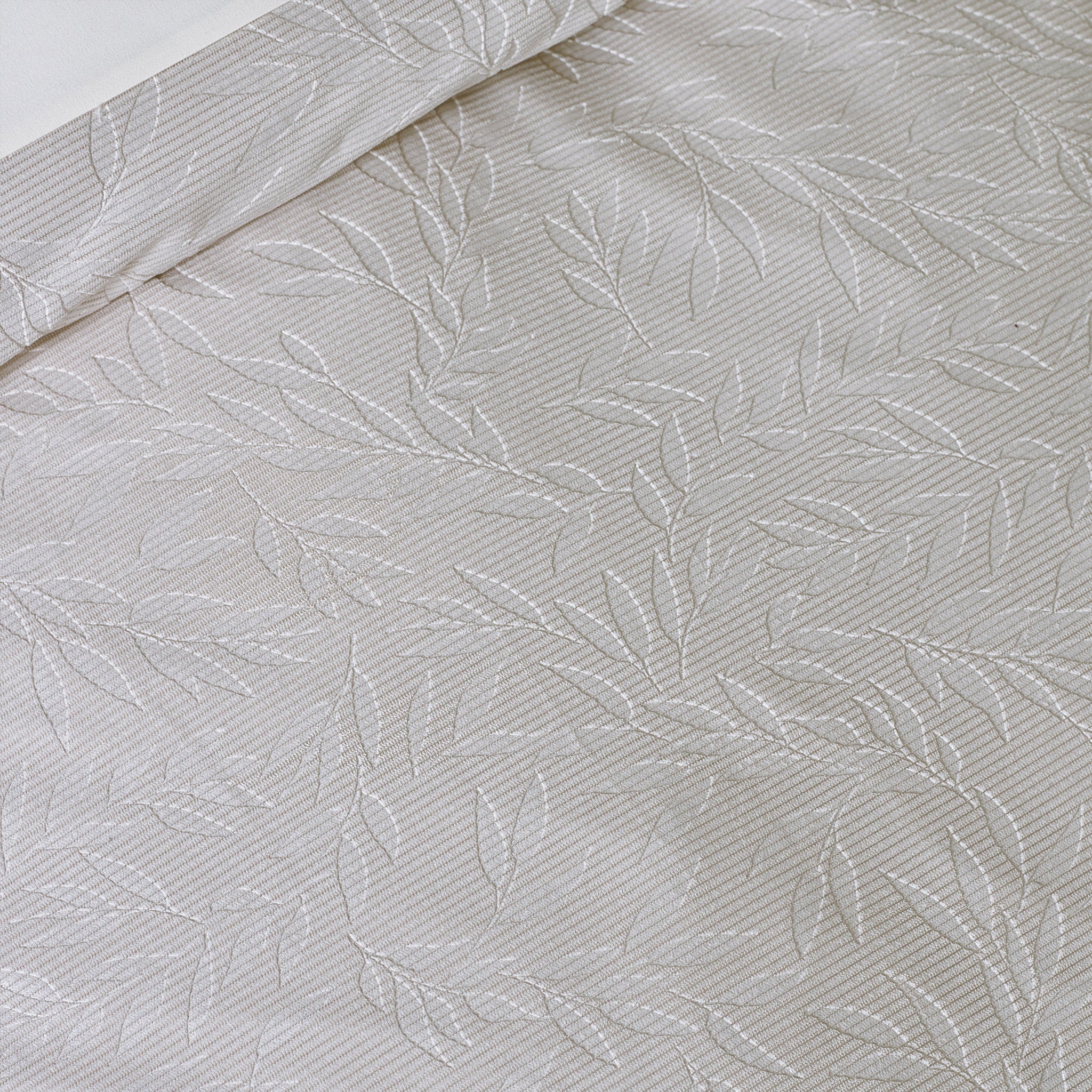 DISC Corded Leaves Duvet Set Super King Sterling Home 3