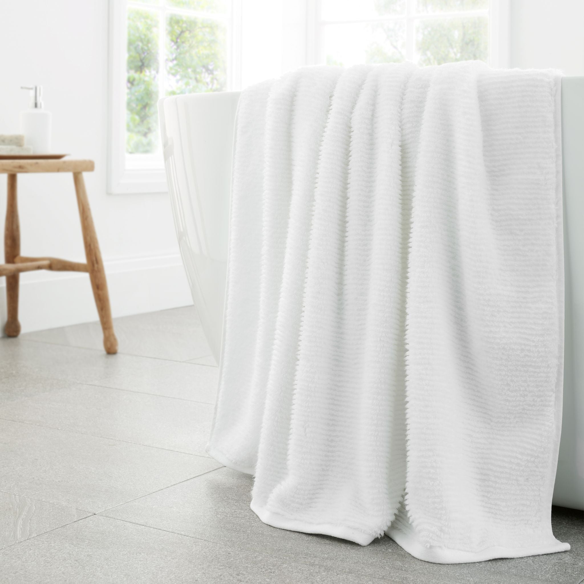 Bianca Soft Spa Towel White - Soft Spa Bath Sheet White Sterling Home 2