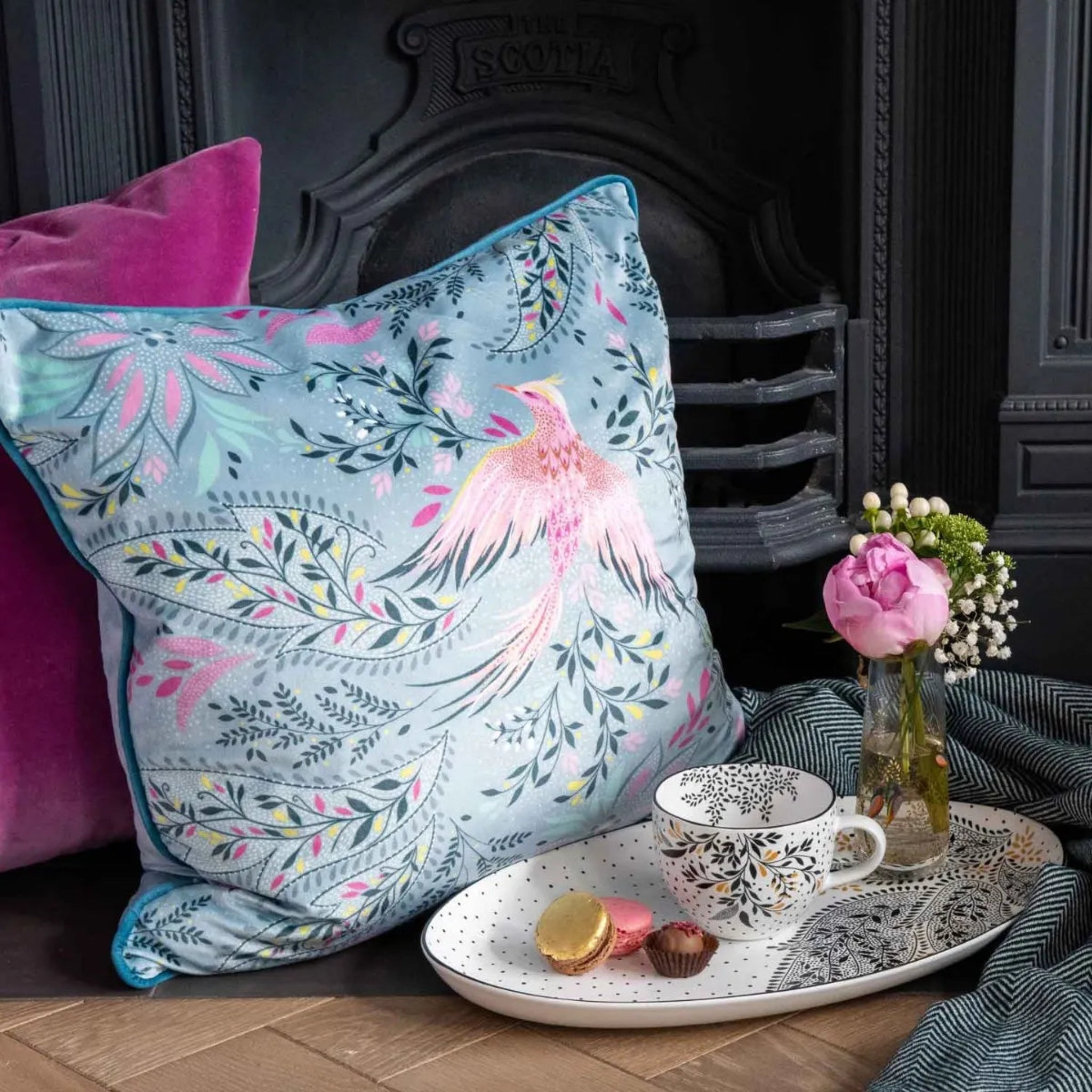 Sara Miller Chelsea Single Stem Vase Sterling Home 2