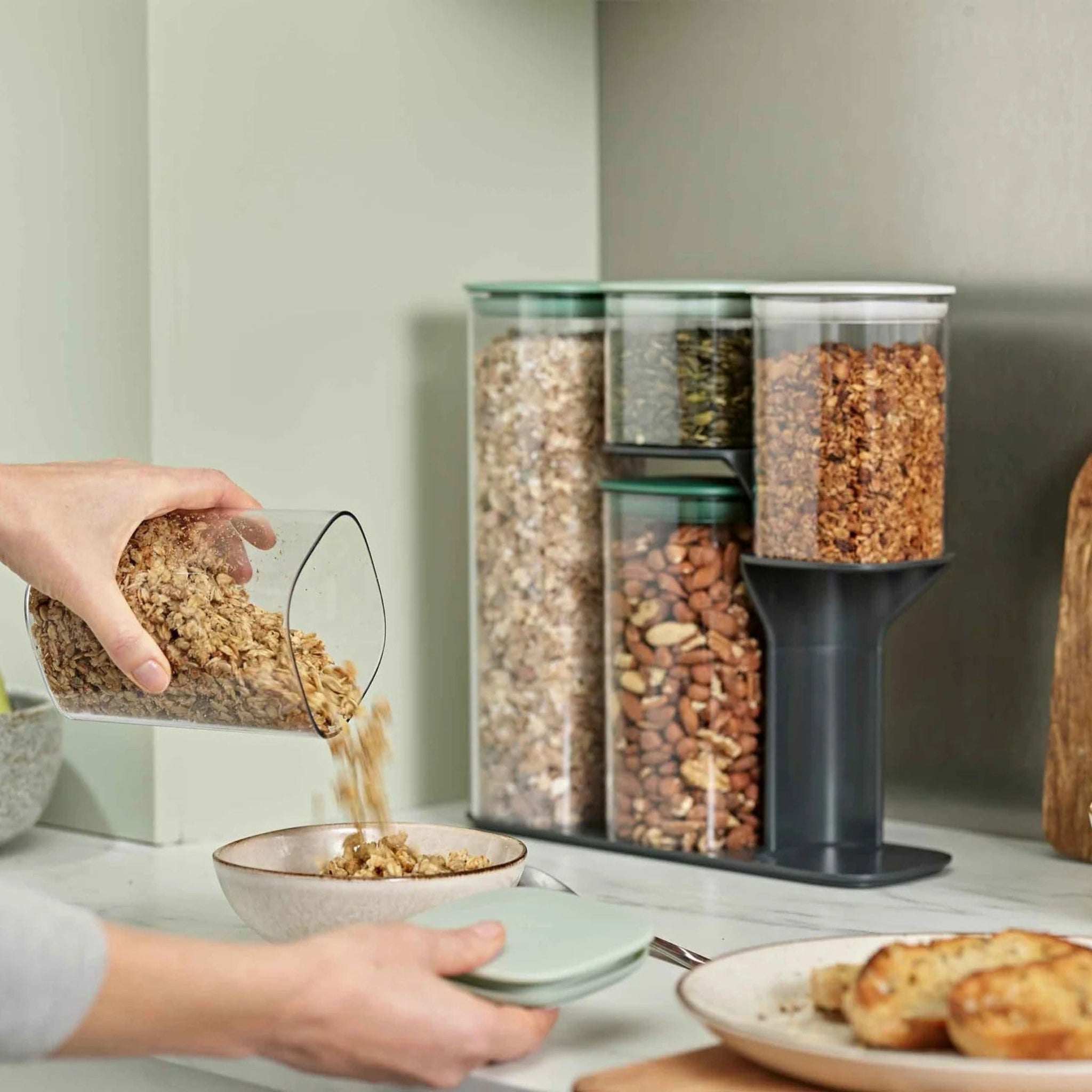 Joseph Joseph Poduim 5 Piece Set Storage Container - Podium 5-piece storage container set - Editions Sage Sterling Home 1