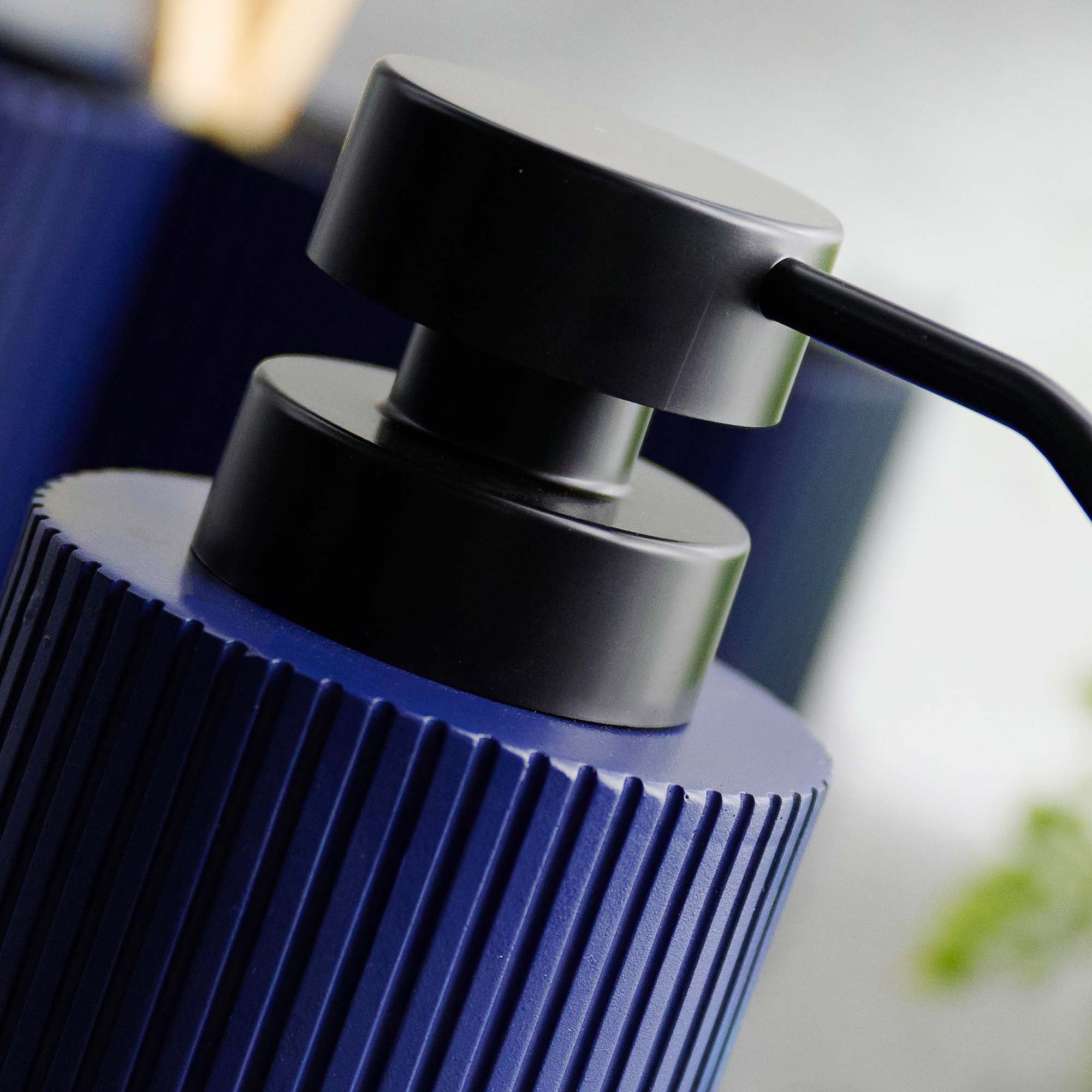 Berkeley Blue Soap Dispenser - Berkeley Soap Dispenser Blue Accessories Sterling Home 4