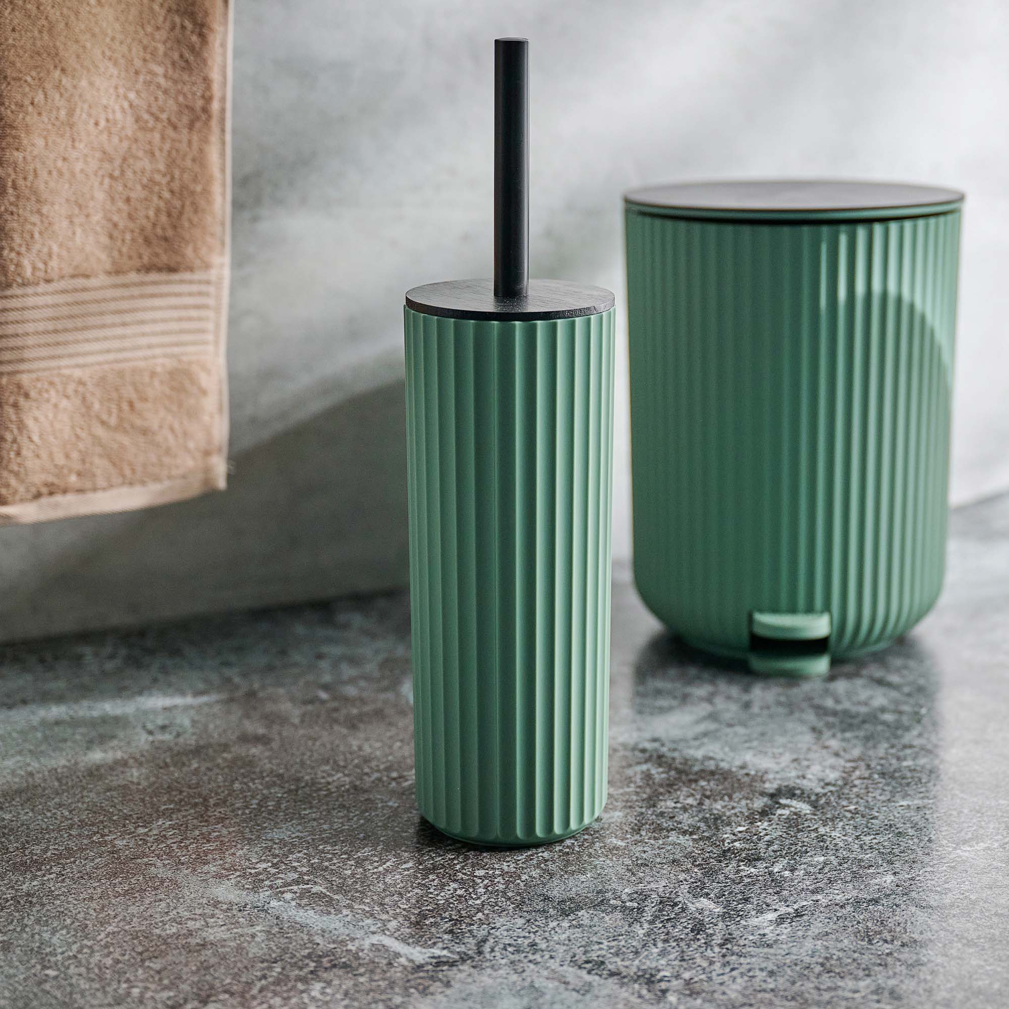 Berkeley Green Toilet Brush - DISC Berkeley Toilet Brush Green Accessories Sterling Home 1