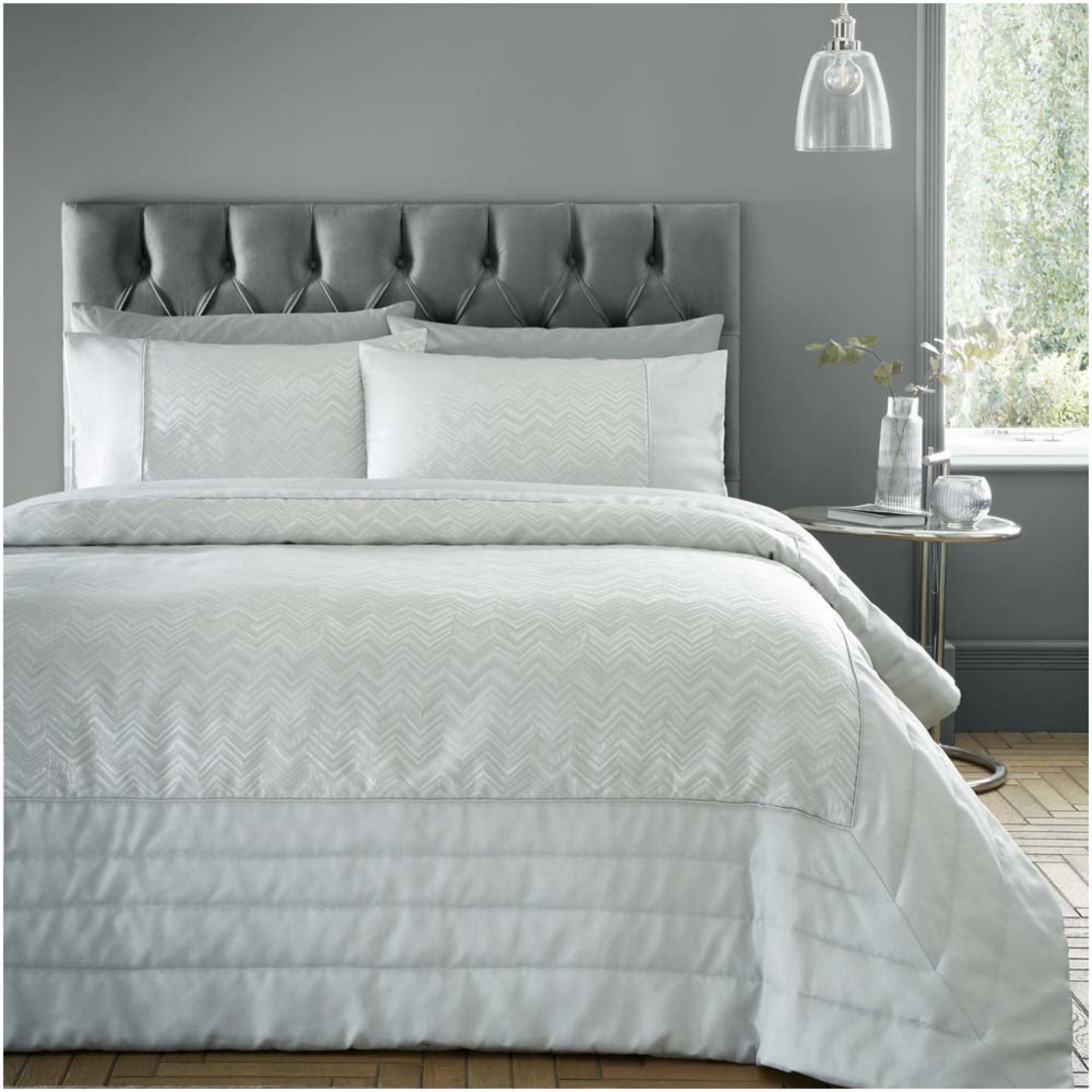 Antibes Silver Duvet Cover Set - Antibes Duvet Set Silver King Sterling Home 1
