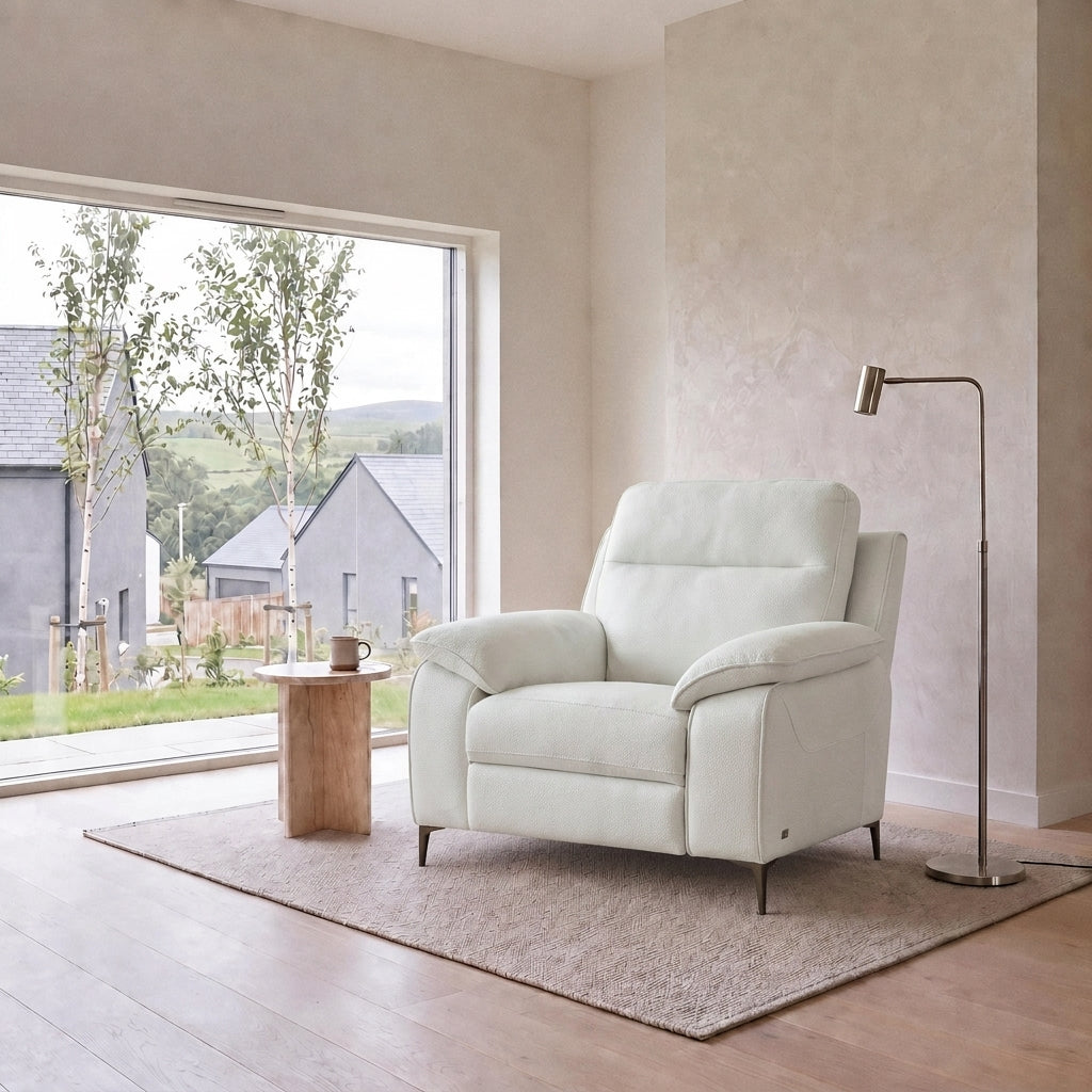 Nicoletti Vivaldi Armchair On Legs  - Chair on Legs CK Botero — Botero 2153 Bianco, gallery image 1