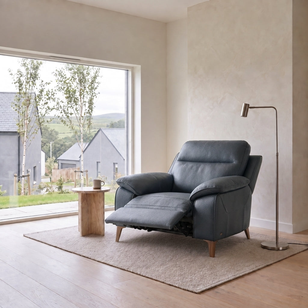 Nicoletti Vivaldi Recliner Armchair On Legs  - Power Recliner Chair on Legs CK Botero - Power Recliner with USB-C — Botero 2154 Nero, gallery image 1
