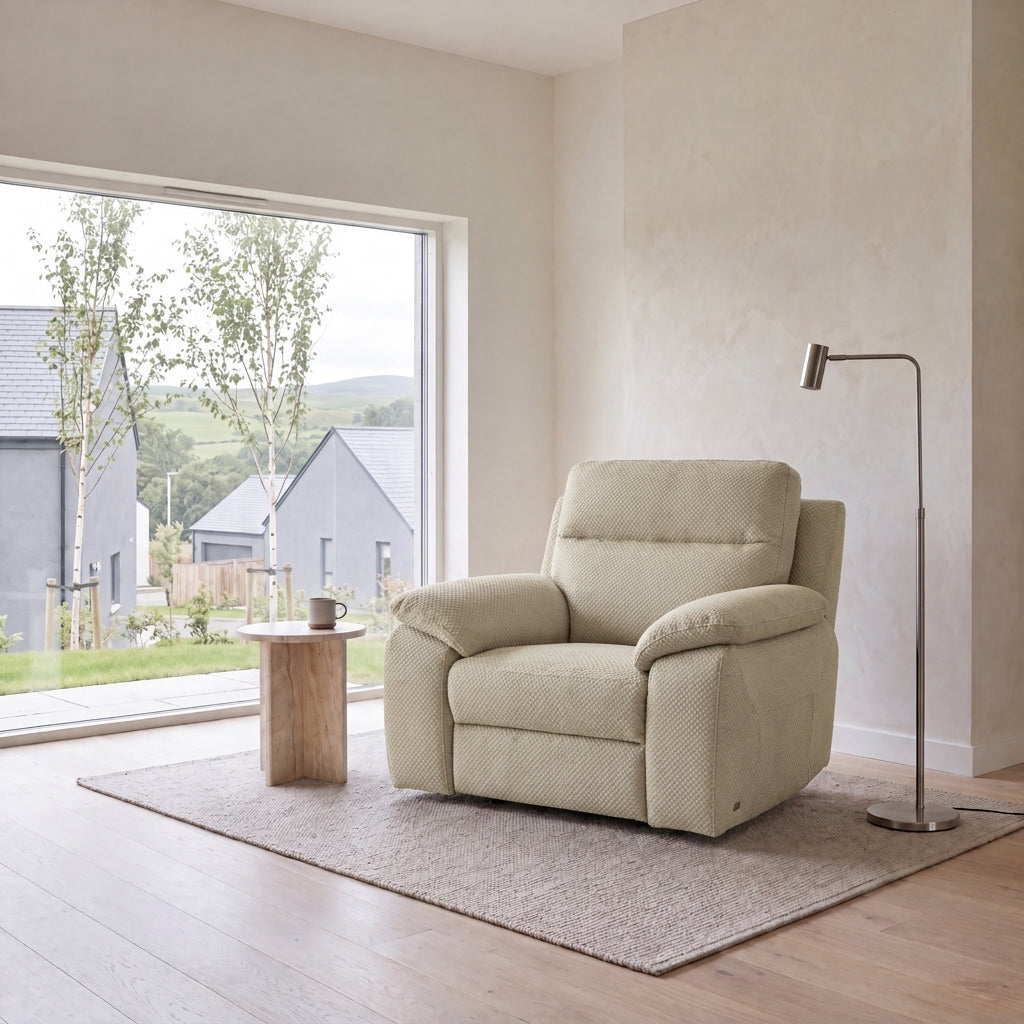 Nicoletti Vivaldi Armchair - Chair CK Botero — Botero 2156 Crema, gallery image 1
