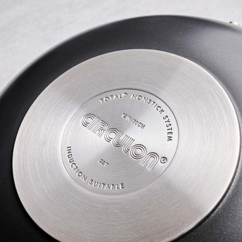 Circulon non-stick frying pan with brand logo on a gray background