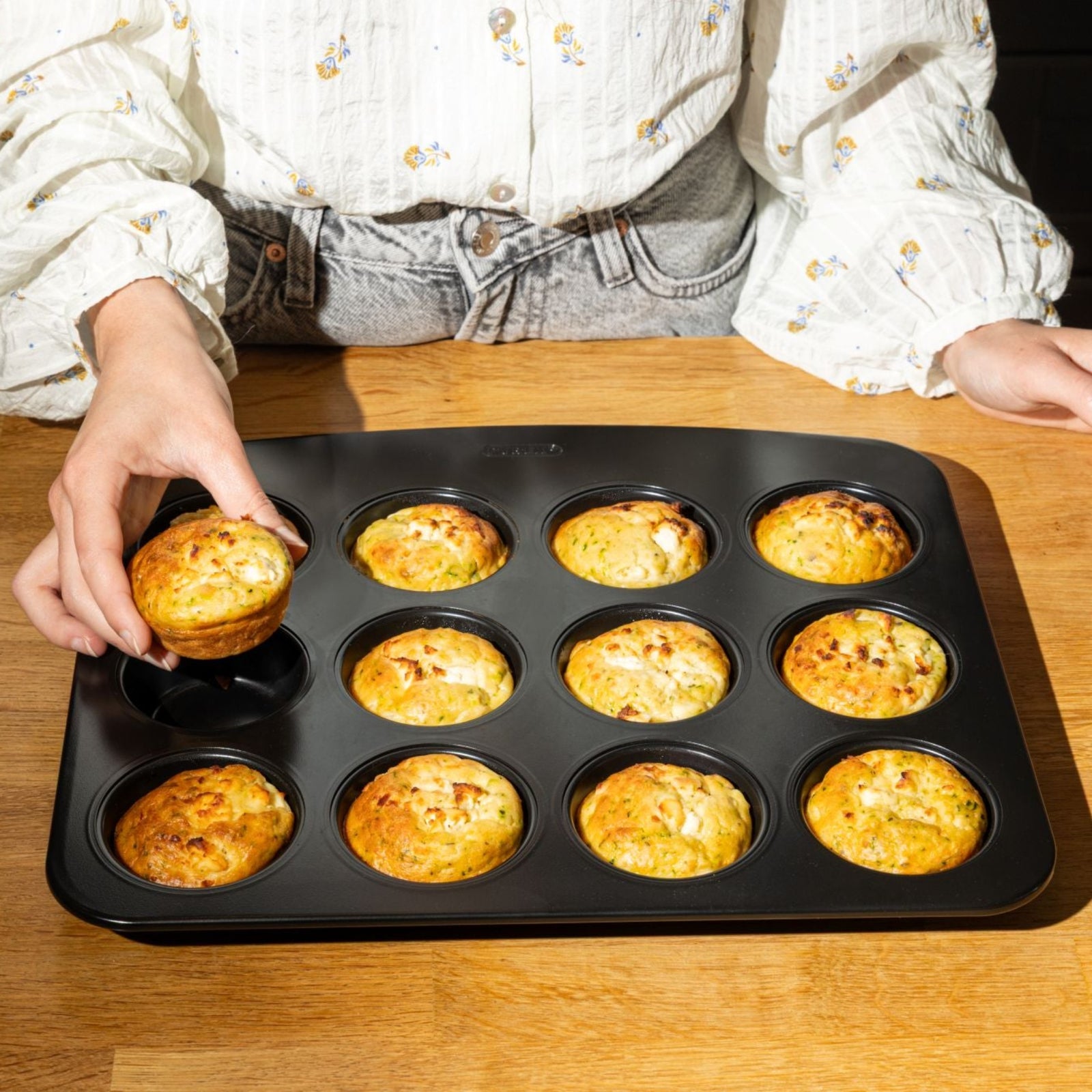 Pyrex Muffin X12 Px Glide - Pyrex PX Glide Muffin 12 Cup Sterling Home 2