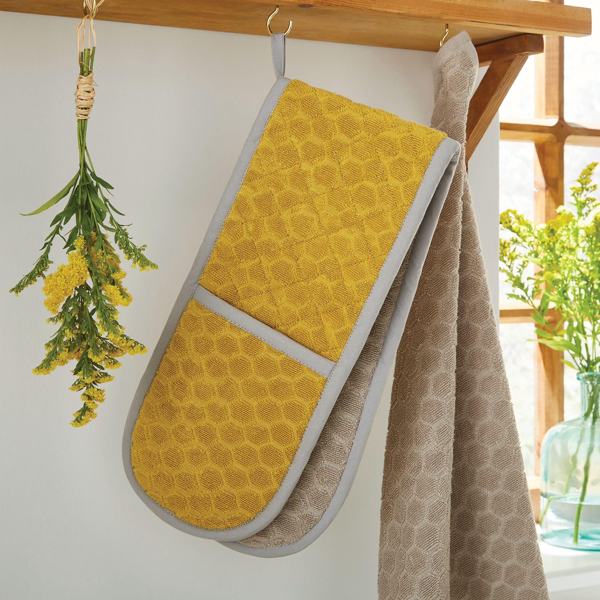Terry Double Oven Glove Honeycomb - Terry Double Oven Glove - Honeycomb Sterling Home 1