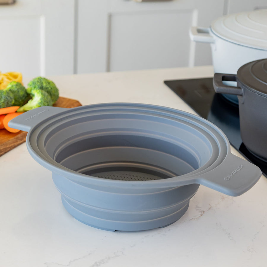 MasterClass Silicone Steam And Strain Colander - MasterClass Steam And Strain Colander Silicone Sterling Home 1