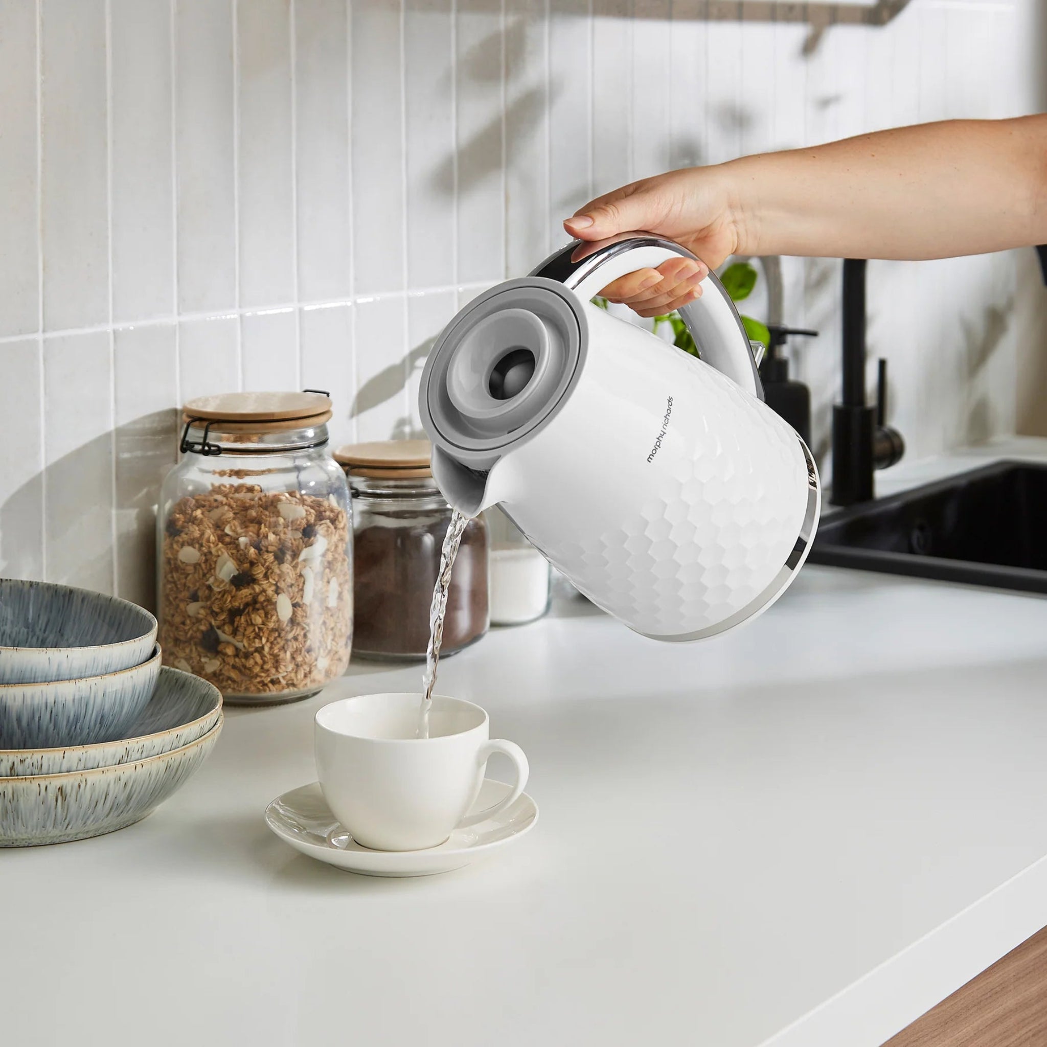 Morphy Richards Hive Jug Kettle White Sterling Home 3