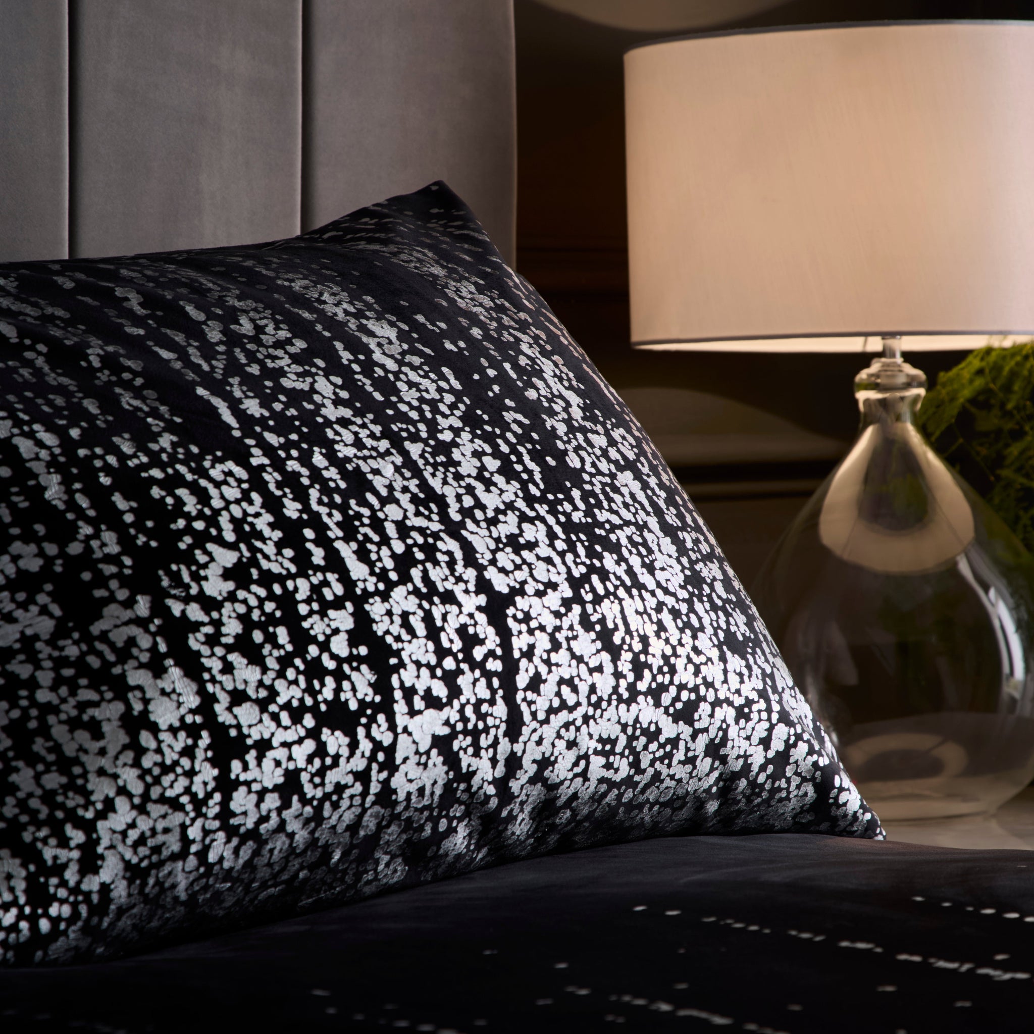 Marseilles Black Duvet Cover Set - Marseilles Duvet Set Black Double - Double Sterling Home 2