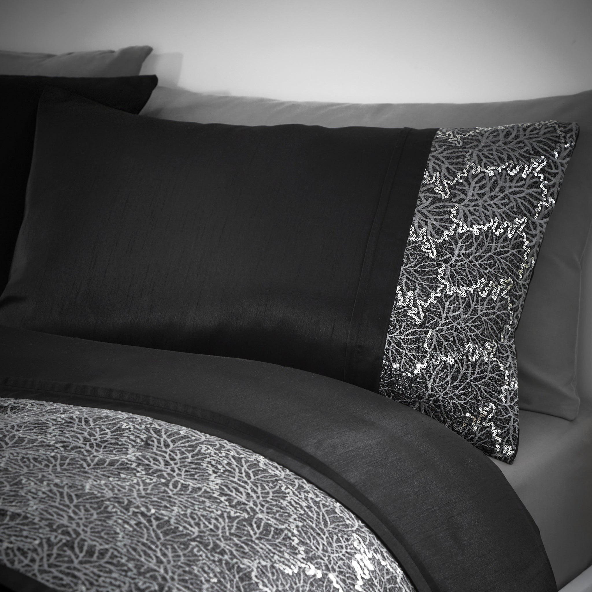 Rouen Black Duvet Set - Rouen King Duvet Set Black Sterling Home 3