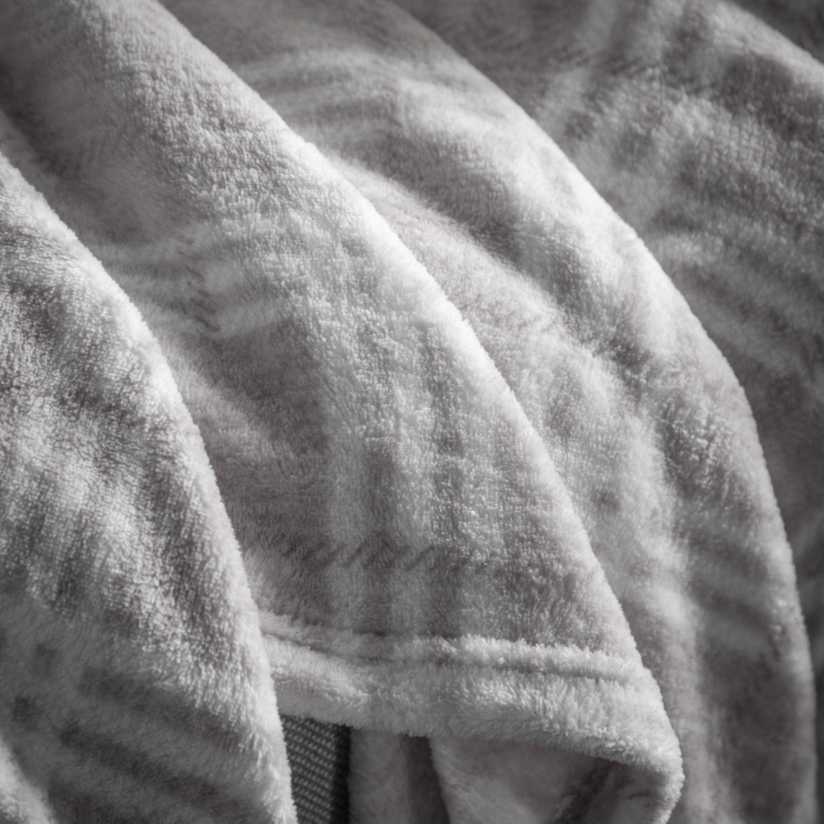 Checkmate Rolled Fleece Silver Blankets & Throws Sterling Home 2