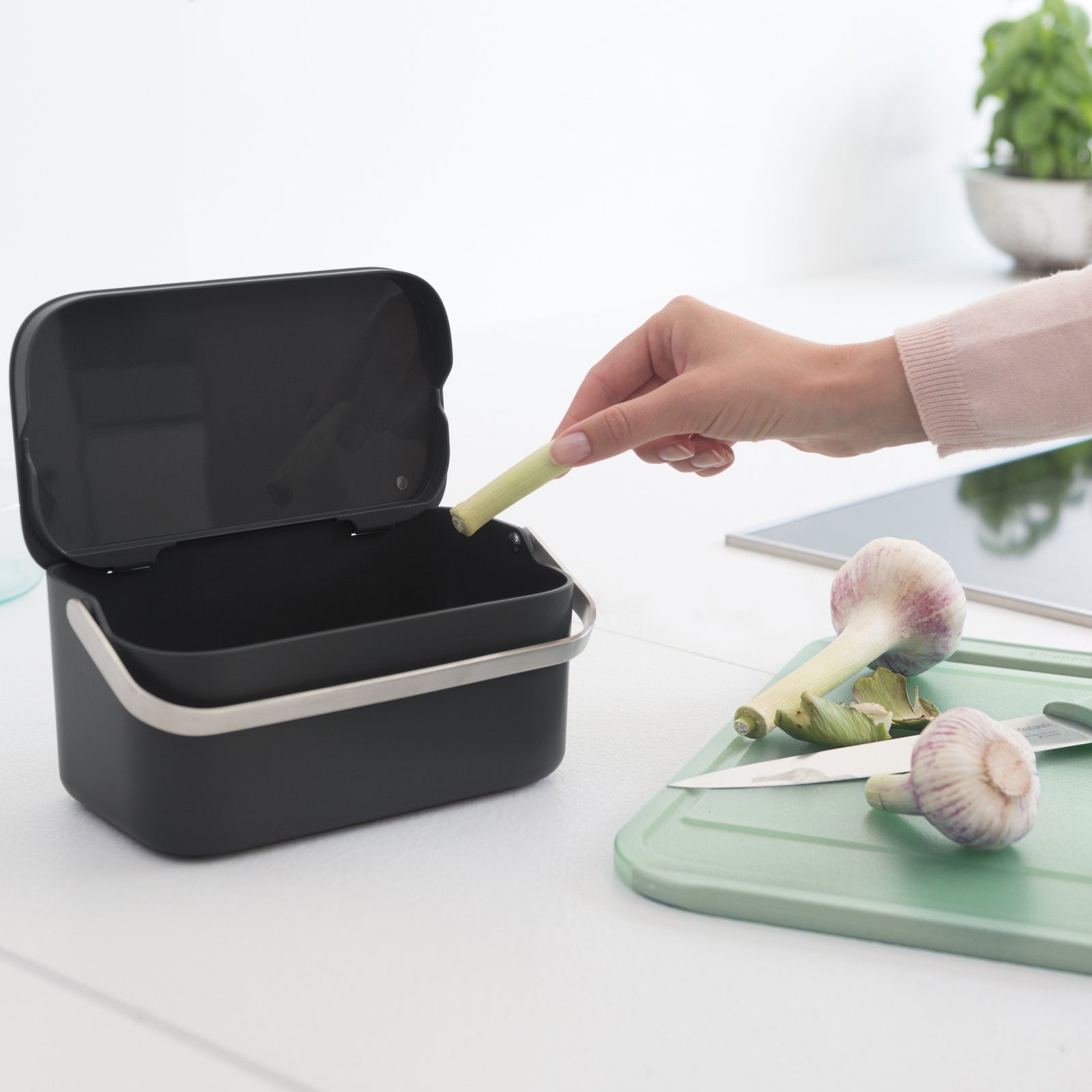 Food Waste Caddy Dark Grey Sterling Home 1