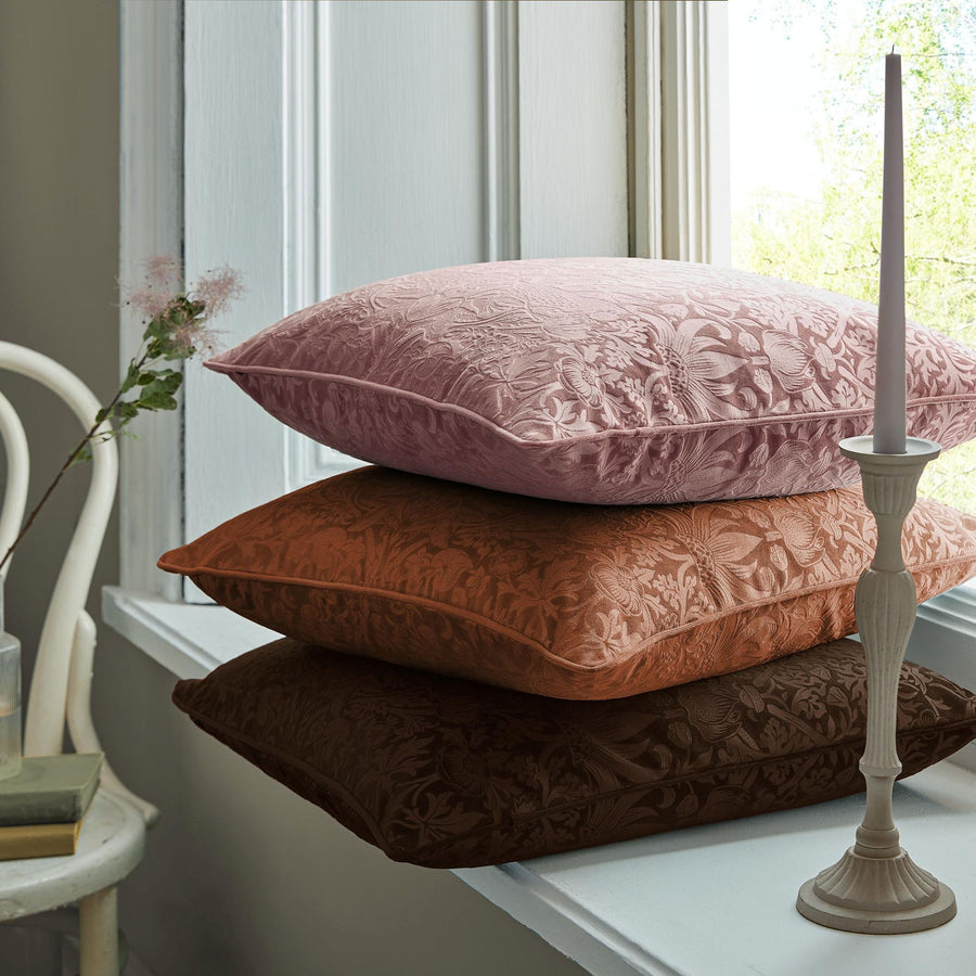 William Morris At Home Strawberry Thief Cushion Tea Rose - Strawberry Thief Cushion Tea Rose 50CM Sterling Home 2