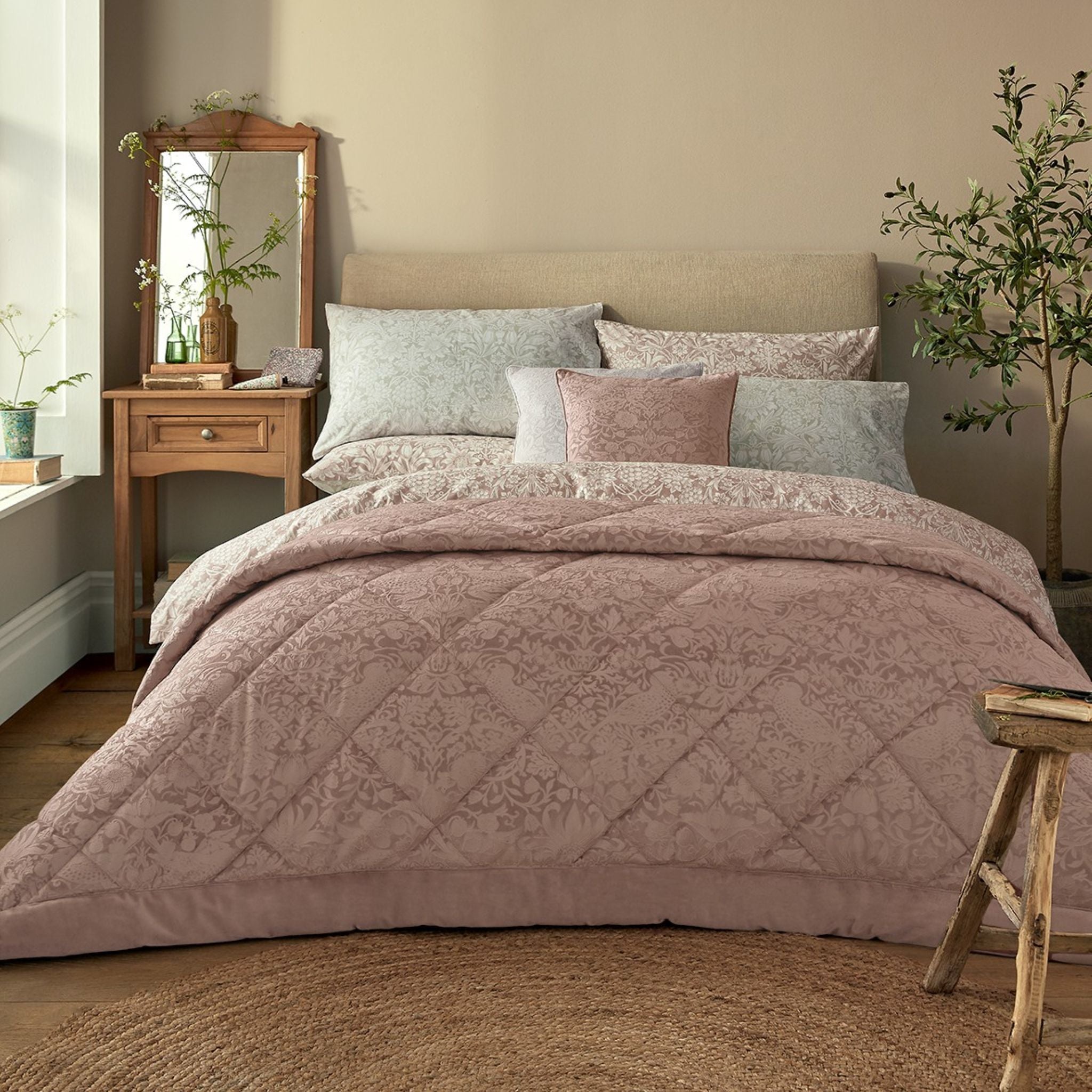 William Morris At Home Strawberry Thief Bedspread Tea Rose - Morris At Home Strawberry Thief Bedspread Tea Rose Sterling Home 1