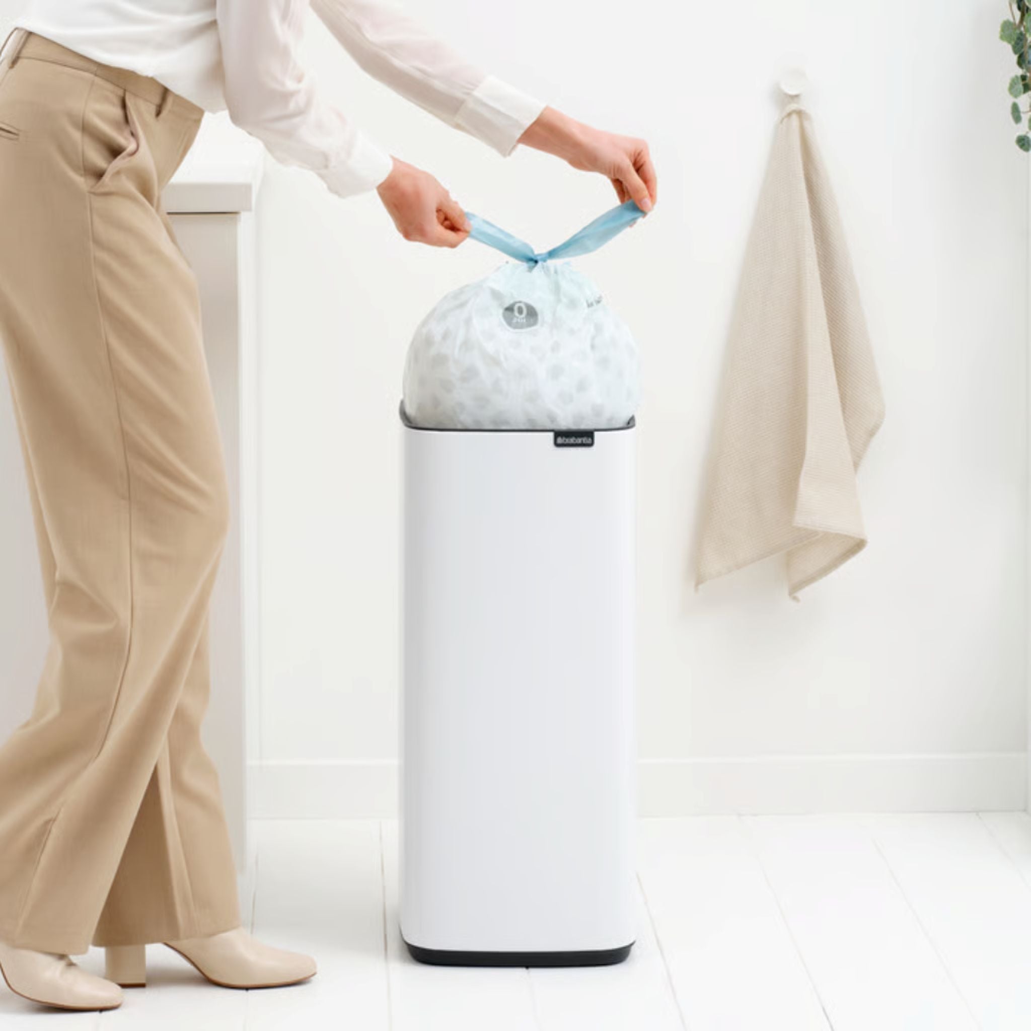 Brabantia Bo Touch Bin White 30L - Bo Touch Bin 30L White Sterling Home 2