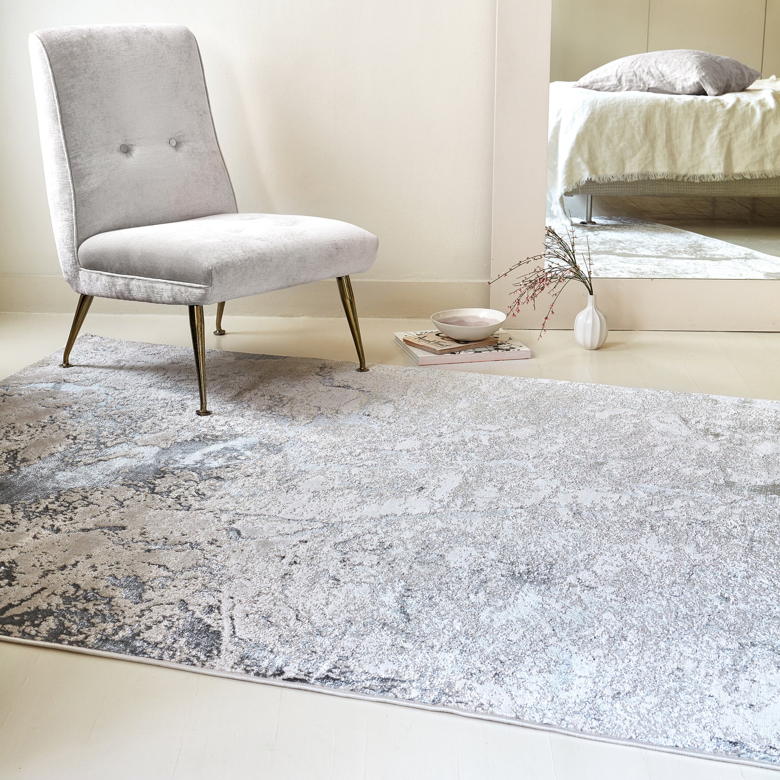 Amelia Solar Rug - AU03 Solar - 80cm x 150cm
