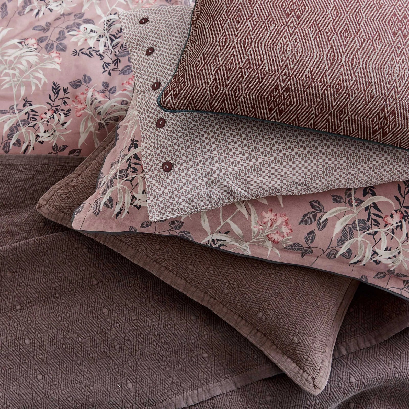 Bedeck Of Belfast Katara Standard Pillowcase - Katara Standard Pillowcase Sterling Home 2