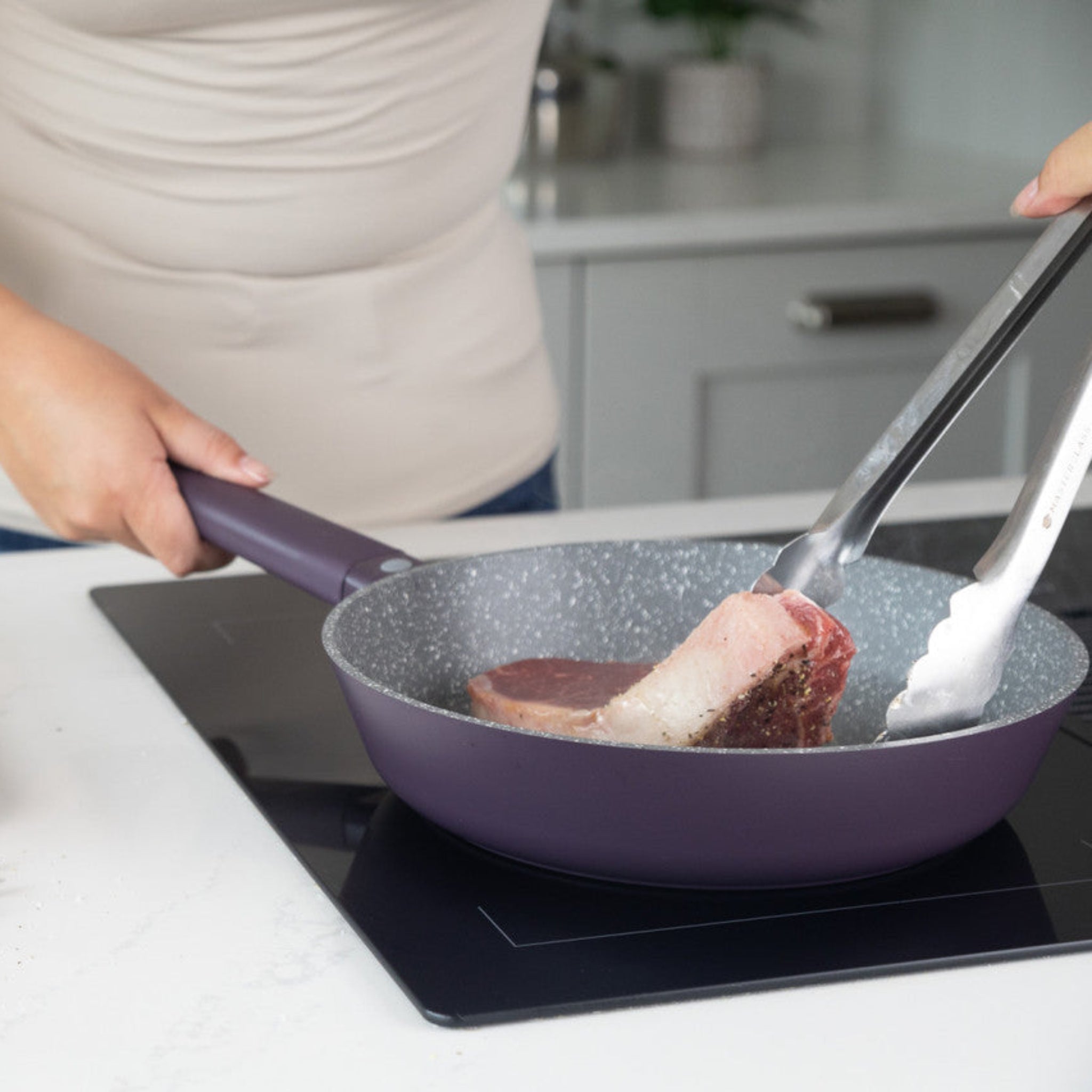 MasterClass Purple Cast Aluminium Frying Pan - MC Frypan 26CM Cast Alu Purple Sterling Home 1