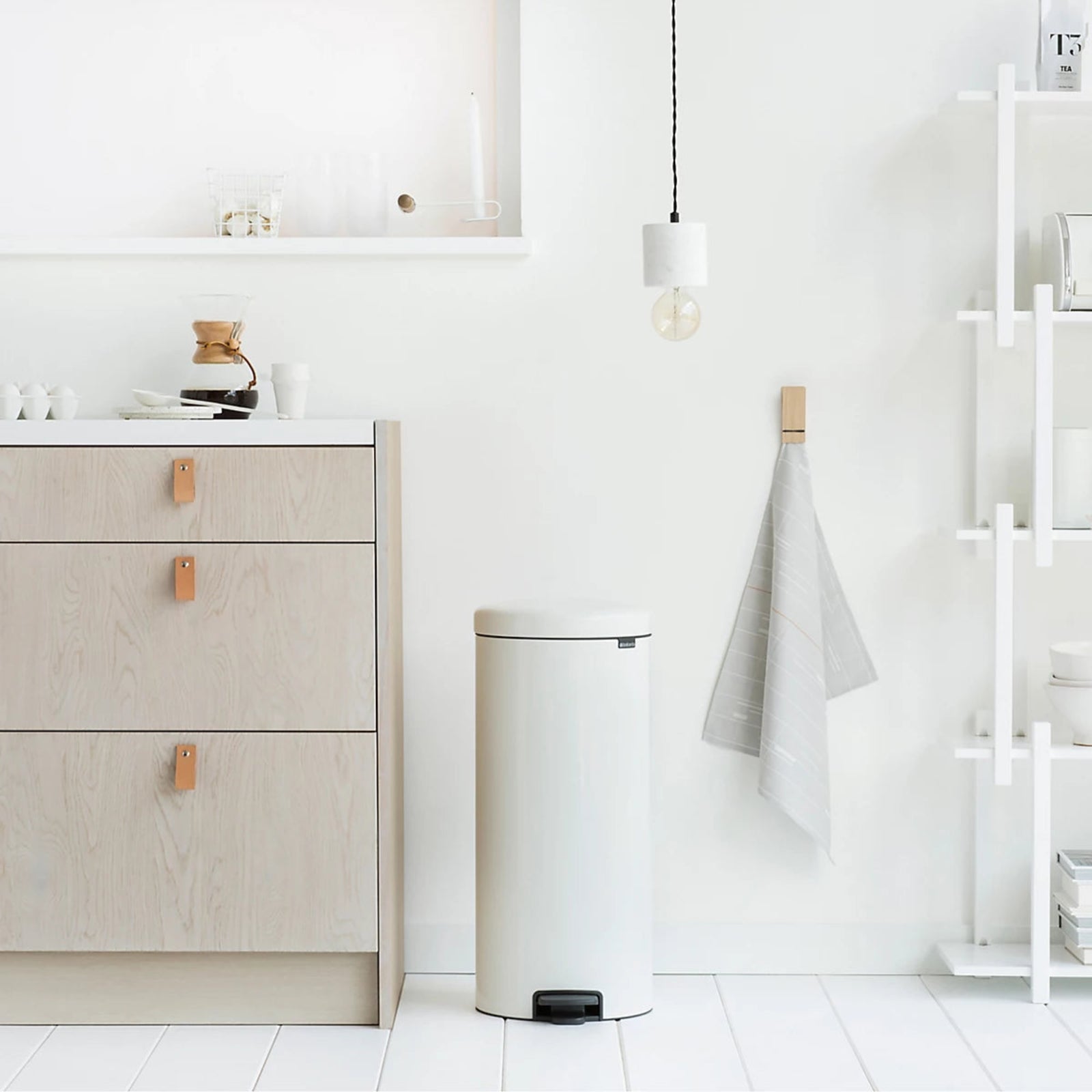 New Icon Pedal Bin White 30L Sterling Home 3