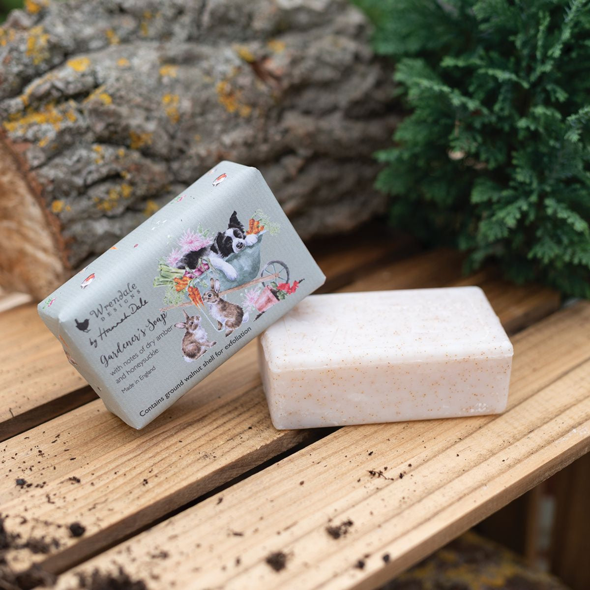 Wrendale Gardener's Soap - Dry Amber & Honeysuckle - Gardener's Soap - Dry Amber & Honeysuckle Sterling Home 1