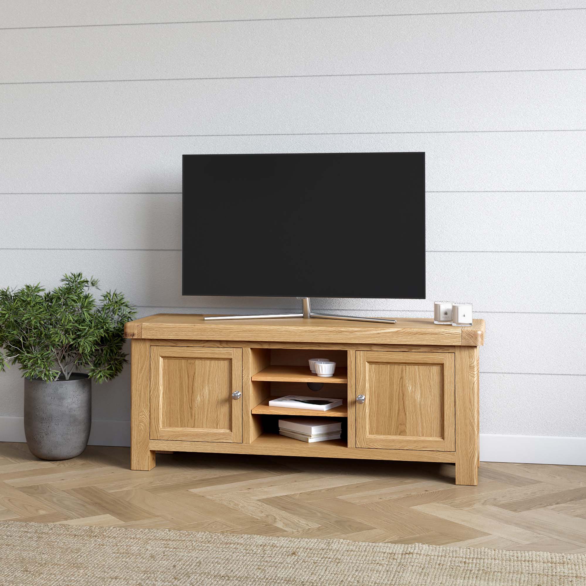Navarre Small TV Unit - Small TV Unit Oak / Oak Veneer Storage Sterling Home 2