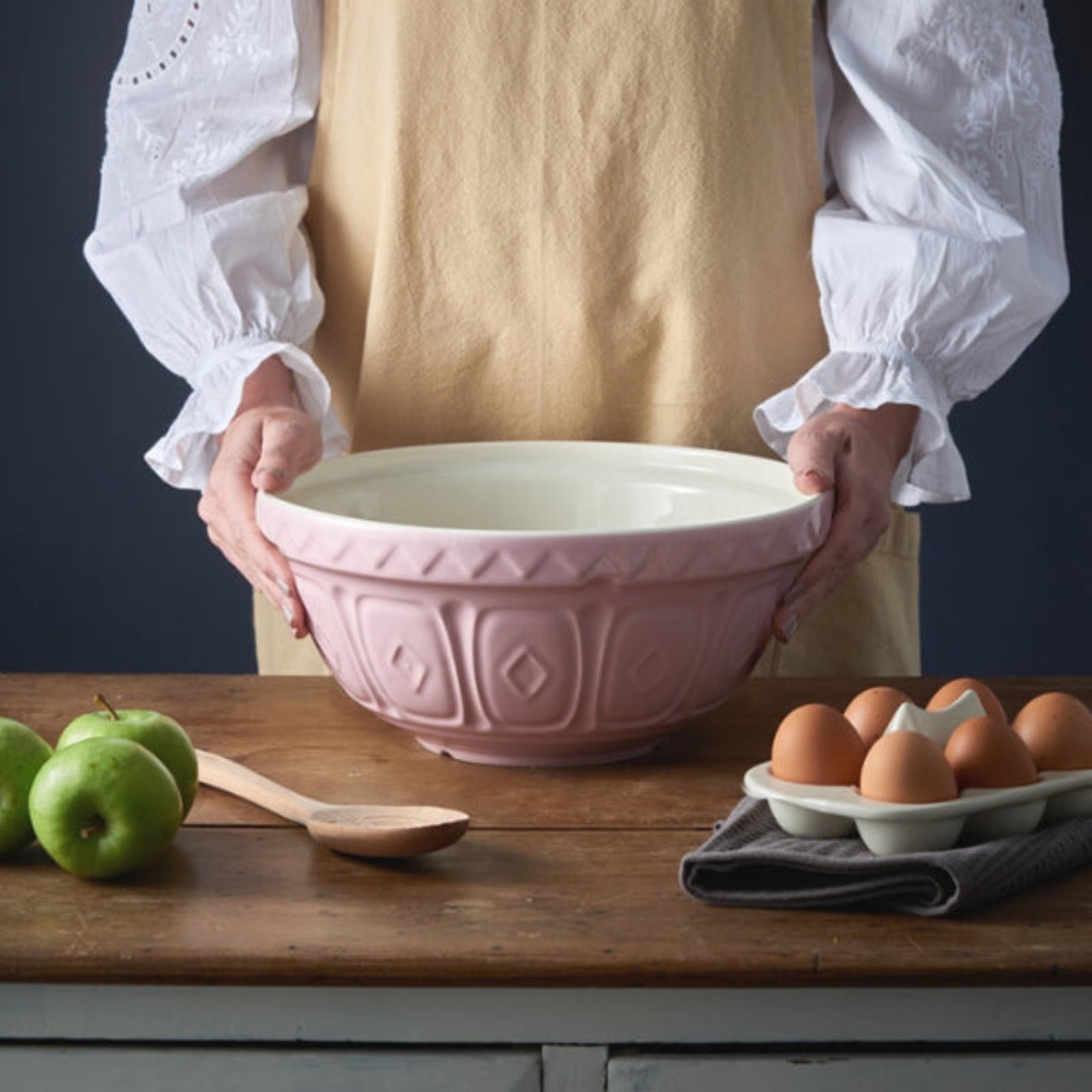 Mason Cash Pink Mixing Bowl - MC Colour Mix S12 Powder Pink Mixing Bowl 29CM Sterling Home 1