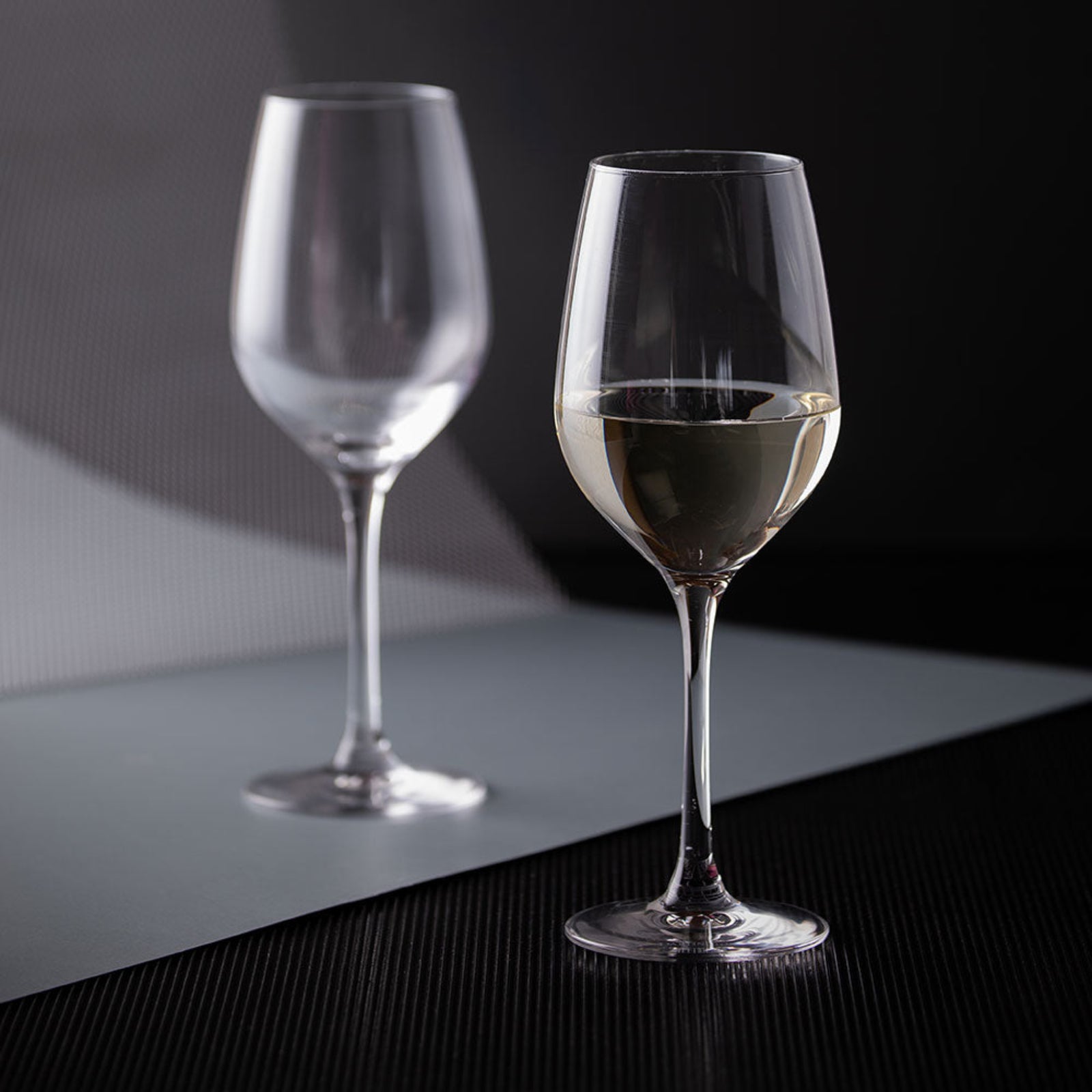 Dartington Wine & Bar Set Of 2 White Wine Glasses - White Wine Pair Sterling Home 1